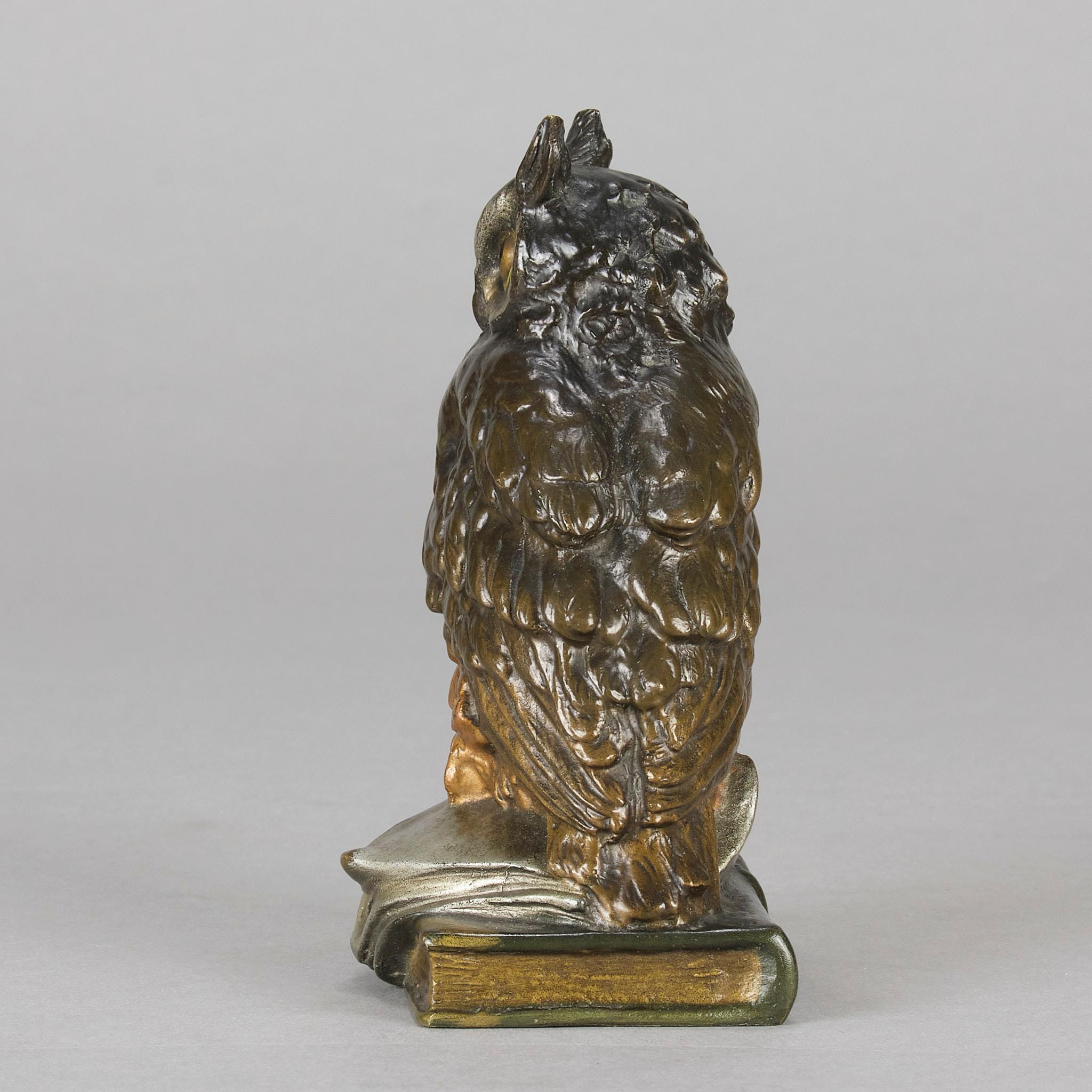Cold-bemalte Bronzeskulptur „Wise Eule“ aus dem frühen 20. Jahrhundert von Franz Bergman im Angebot 3