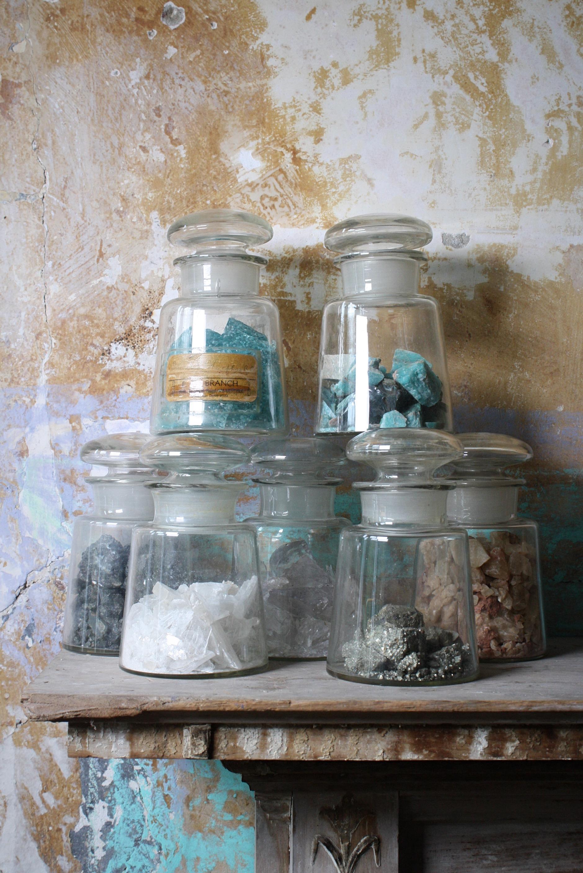 Early 20th Century Collection Of Mineralogy Specimen Jars Natural History Curio For Sale 6