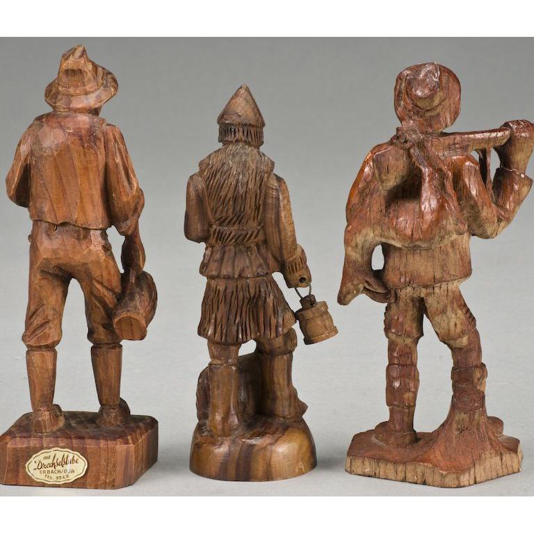 Hand-Carved Early 20th Century Collection of Swiss Black Forest Carved Wood Figures & Busts