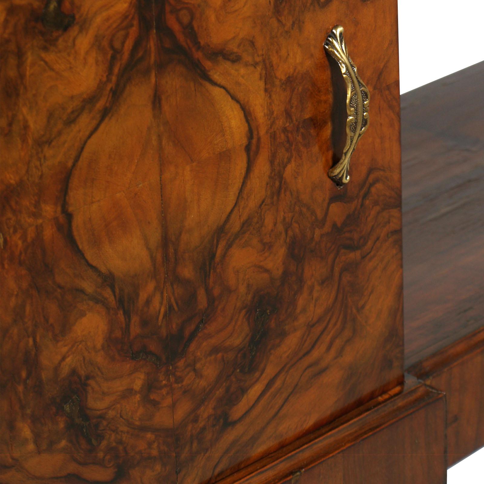 Konsole Art Deco, Eingangsschrank, aus Wurzelnussholz und ebonisiertem Nussbaum.  im Zustand „Gut“ im Angebot in Vigonza, Padua