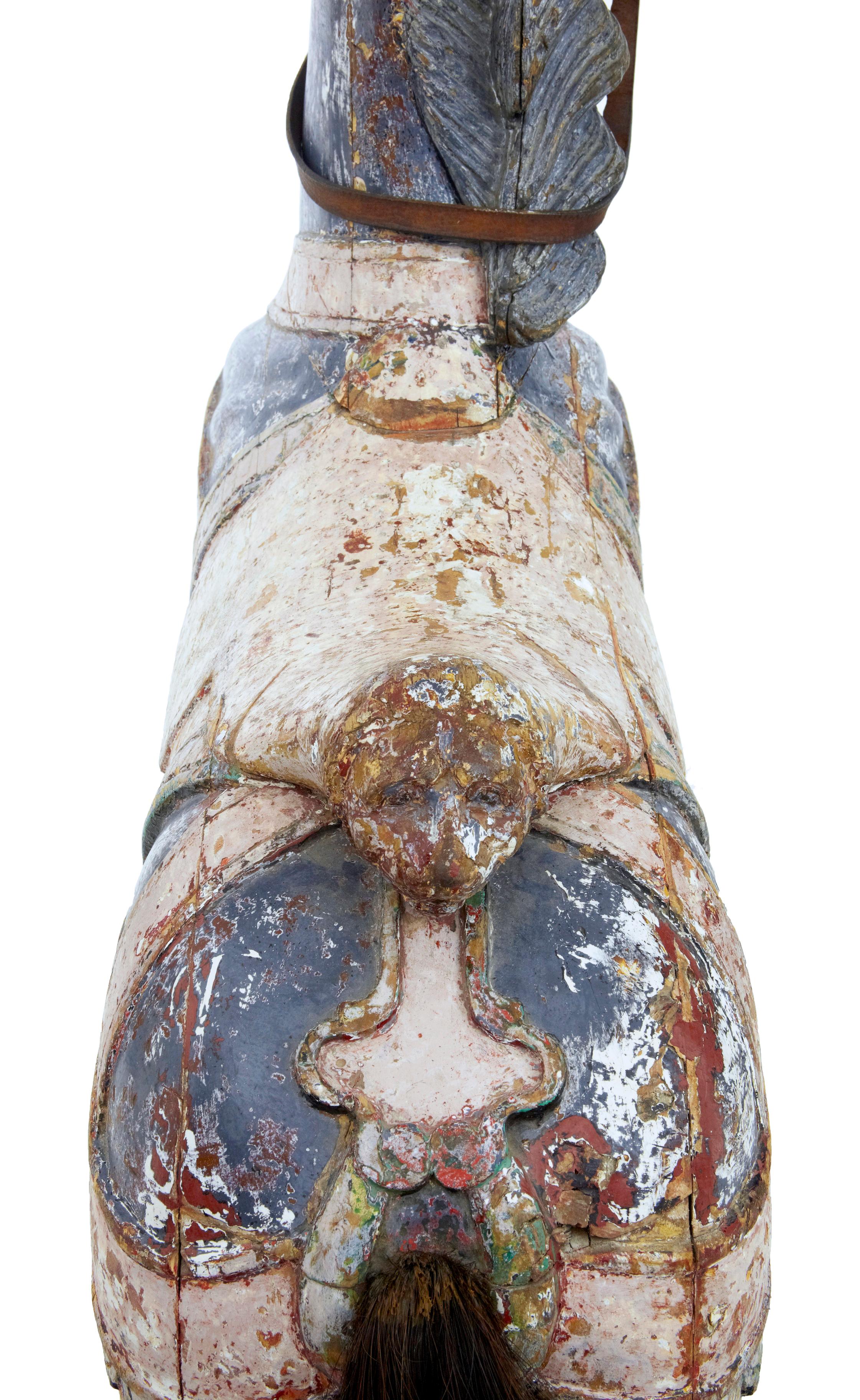 Sculpté à la main Cheval de carrousel continental du début du 20e siècle en vente