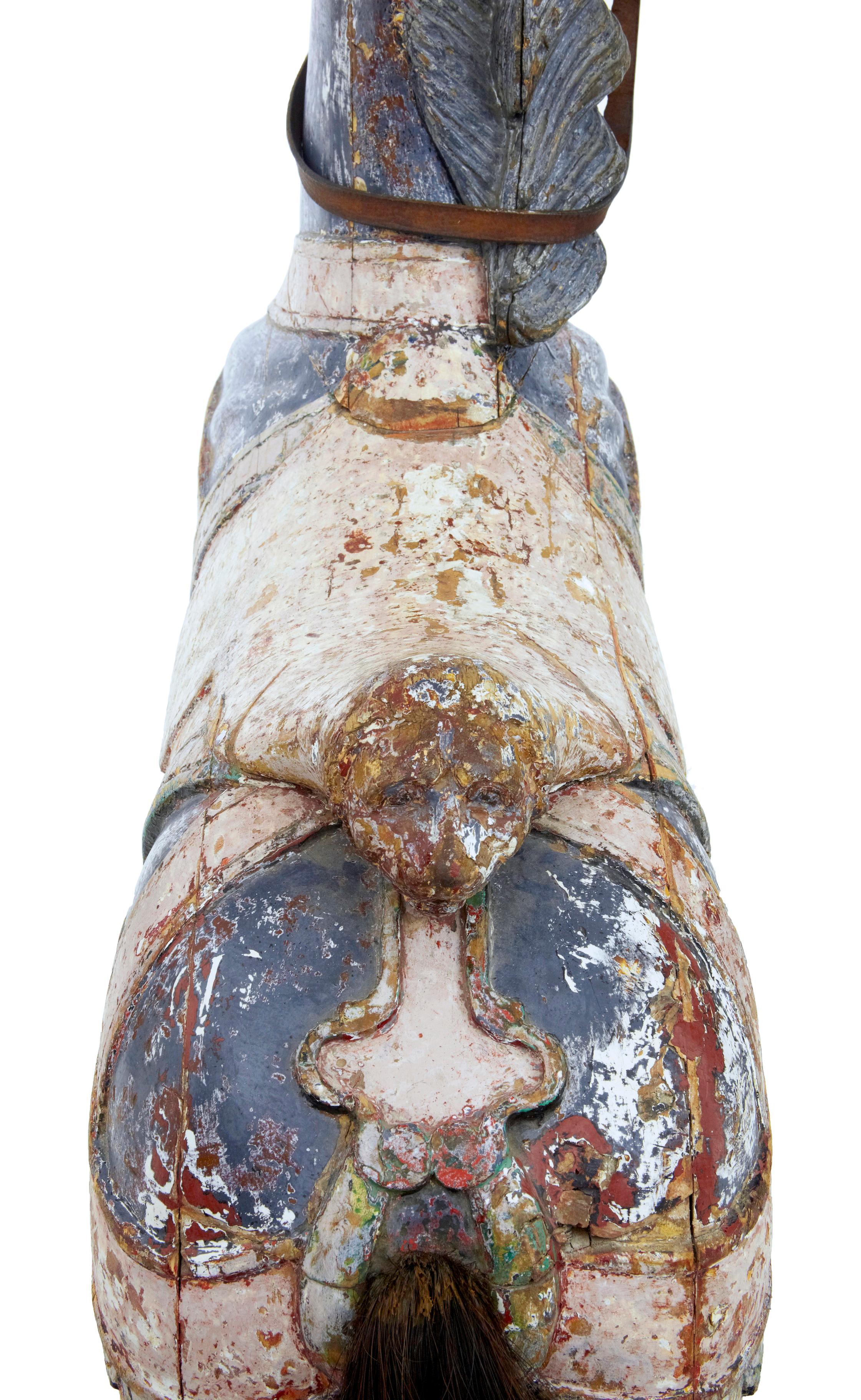 Caballo de carrusel decorativo continental de principios del siglo XX Tallado en venta
