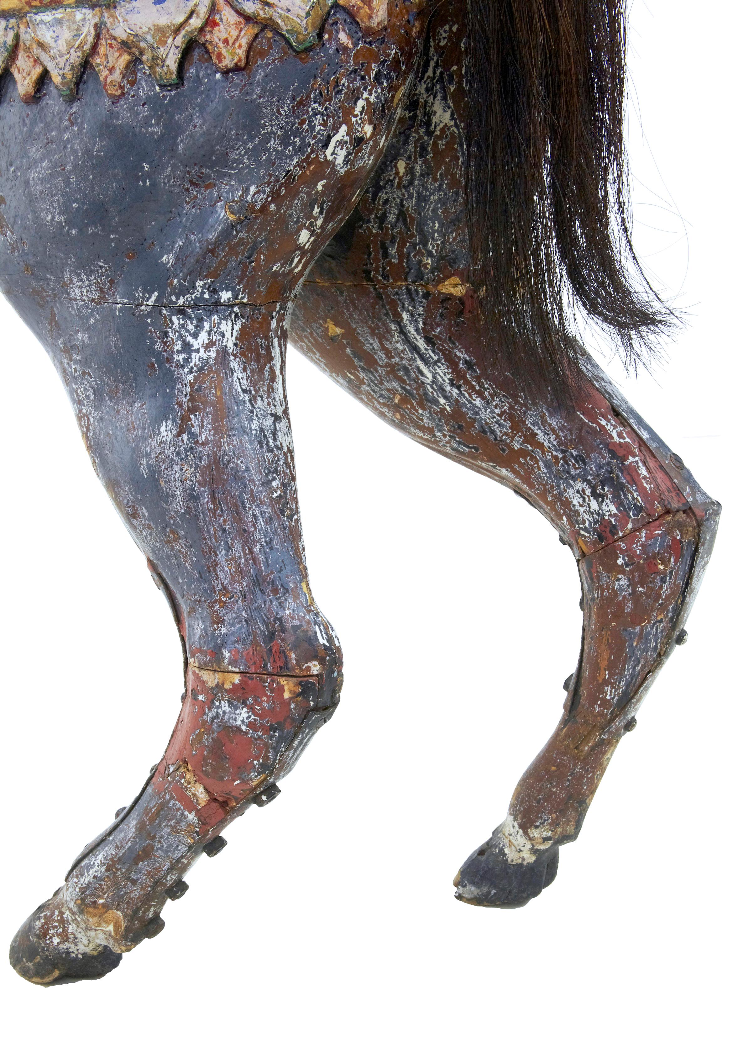 Caballo de carrusel decorativo continental de principios del siglo XX en venta 2