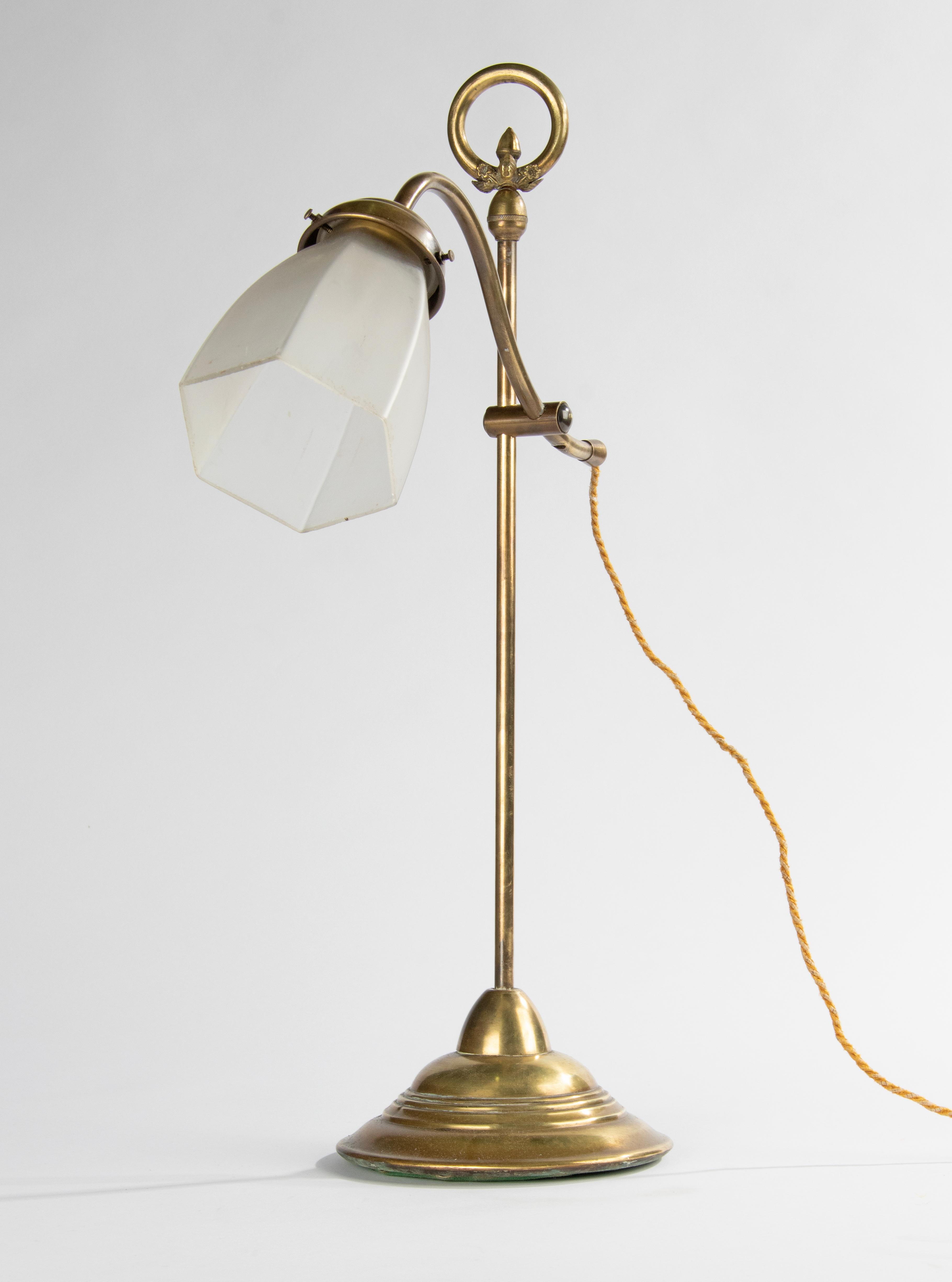 Laiton Lampe de bureau réglable en cuivre du début du 20e siècle en vente