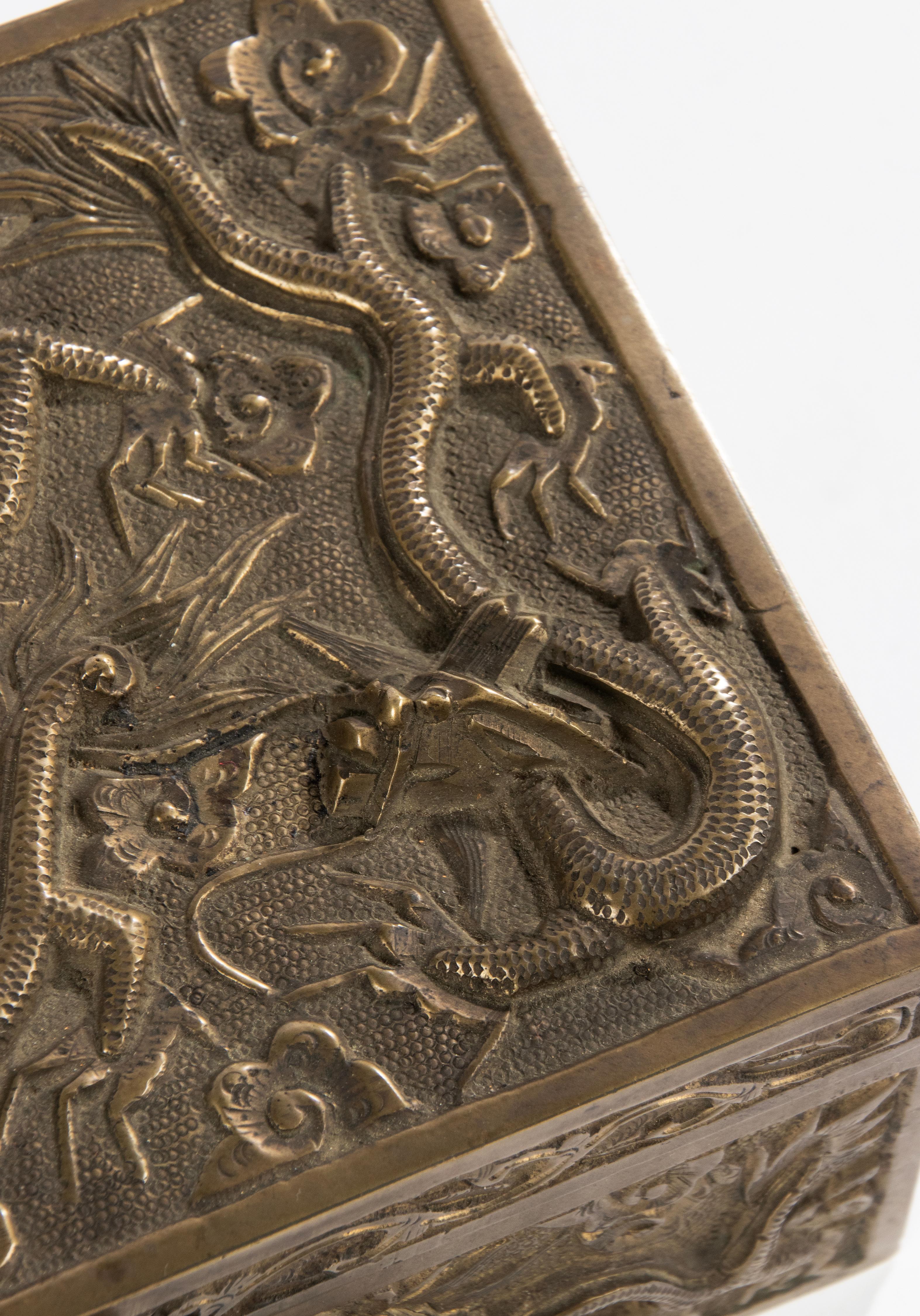Early 20th Century copper Oriental Style Decorative Storage / Cigar Box 3