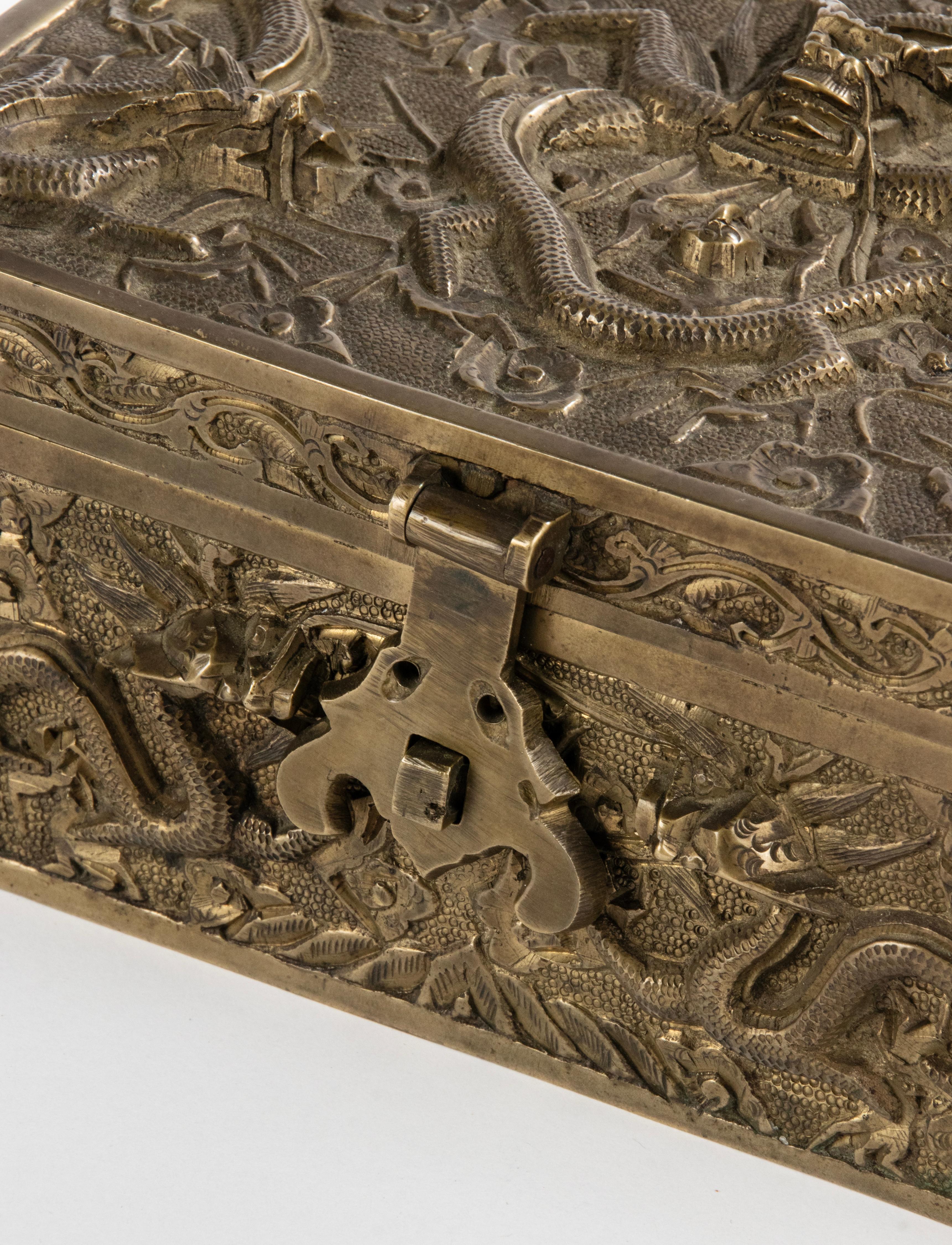 Early 20th Century copper Oriental Style Decorative Storage / Cigar Box 8