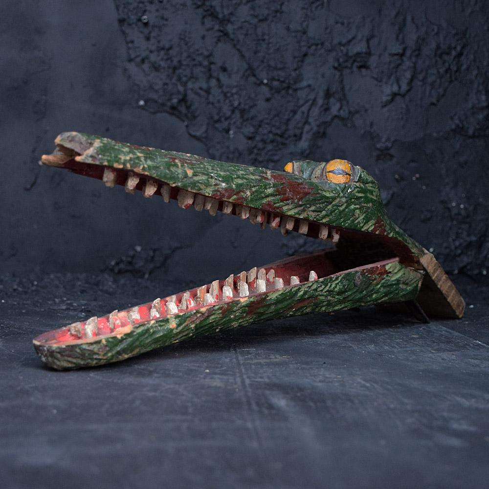 Early 20th Century Crocodile Folk-Art Hand-Crafted Puppet Head 1