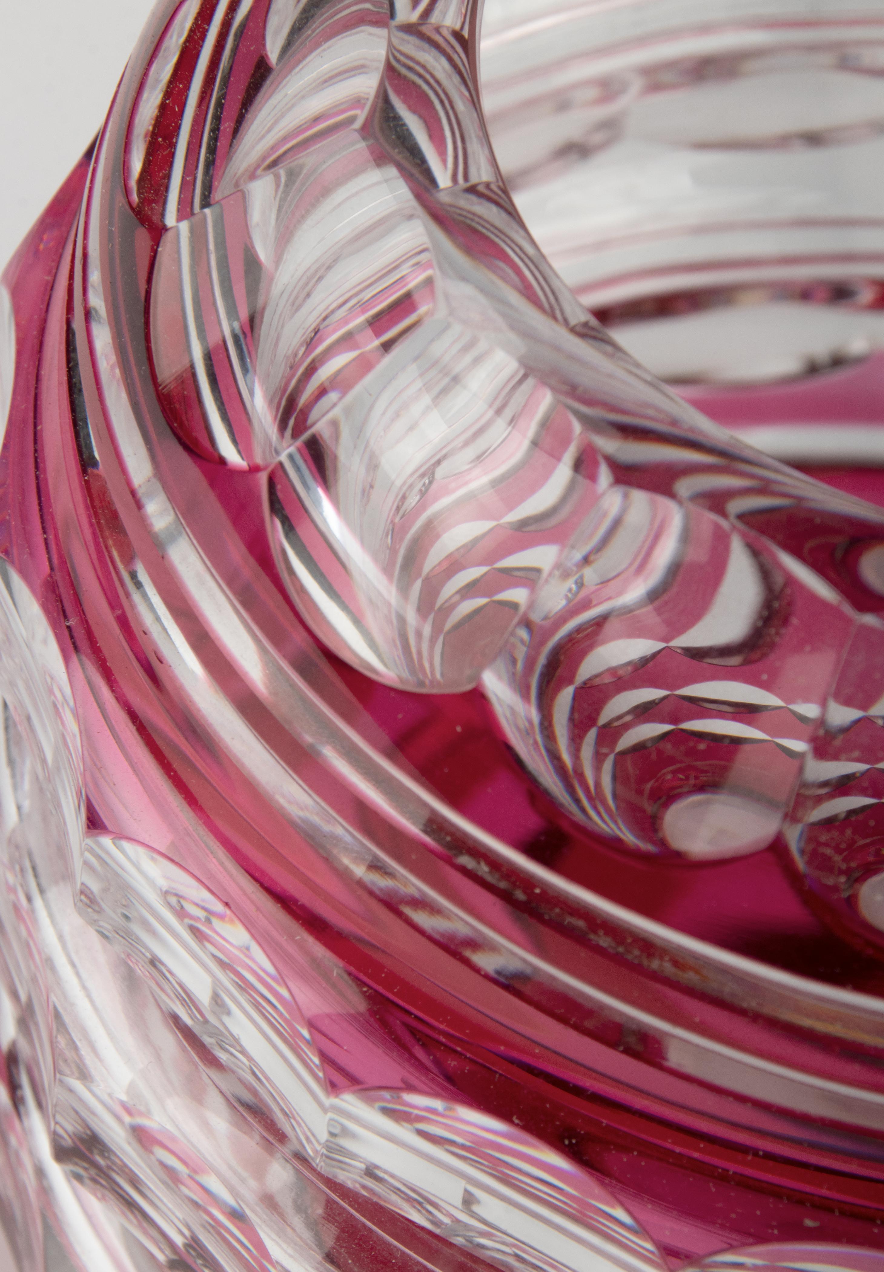 Début du 20ème siècle Vase Art Déco en cristal du début du XXe siècle fabriqué par Val Saint Lambert en vente