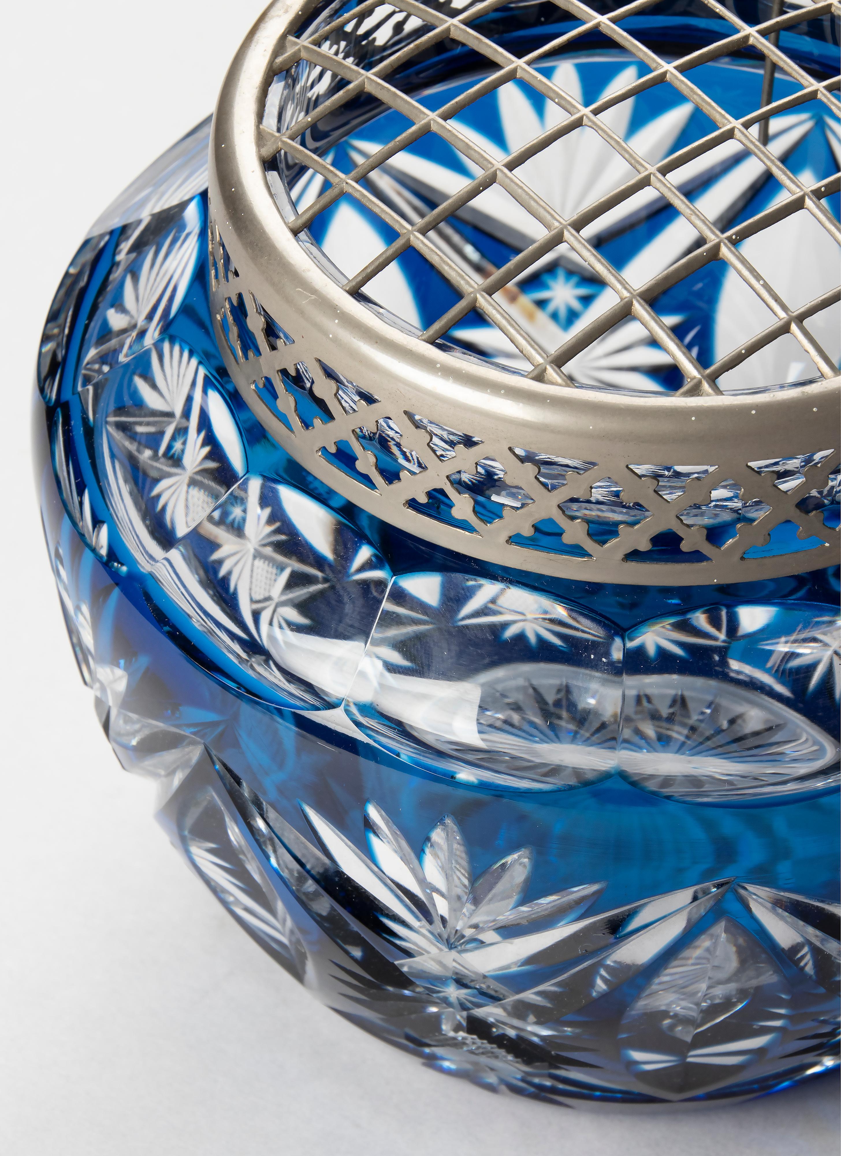 Vase à fleurs en cristal du début du XXe siècle fabriqué par Val Saint Lambert en vente 3