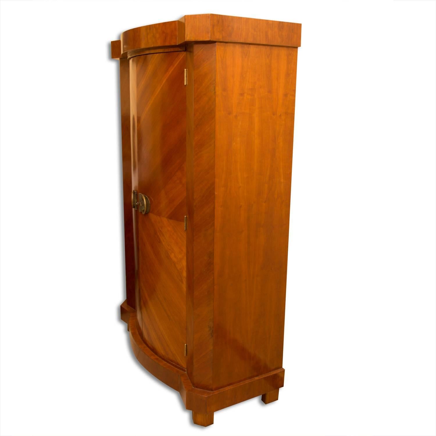 Early 20th Century Cubist Wardrobe, Bohemia In Excellent Condition In Prague 8, CZ