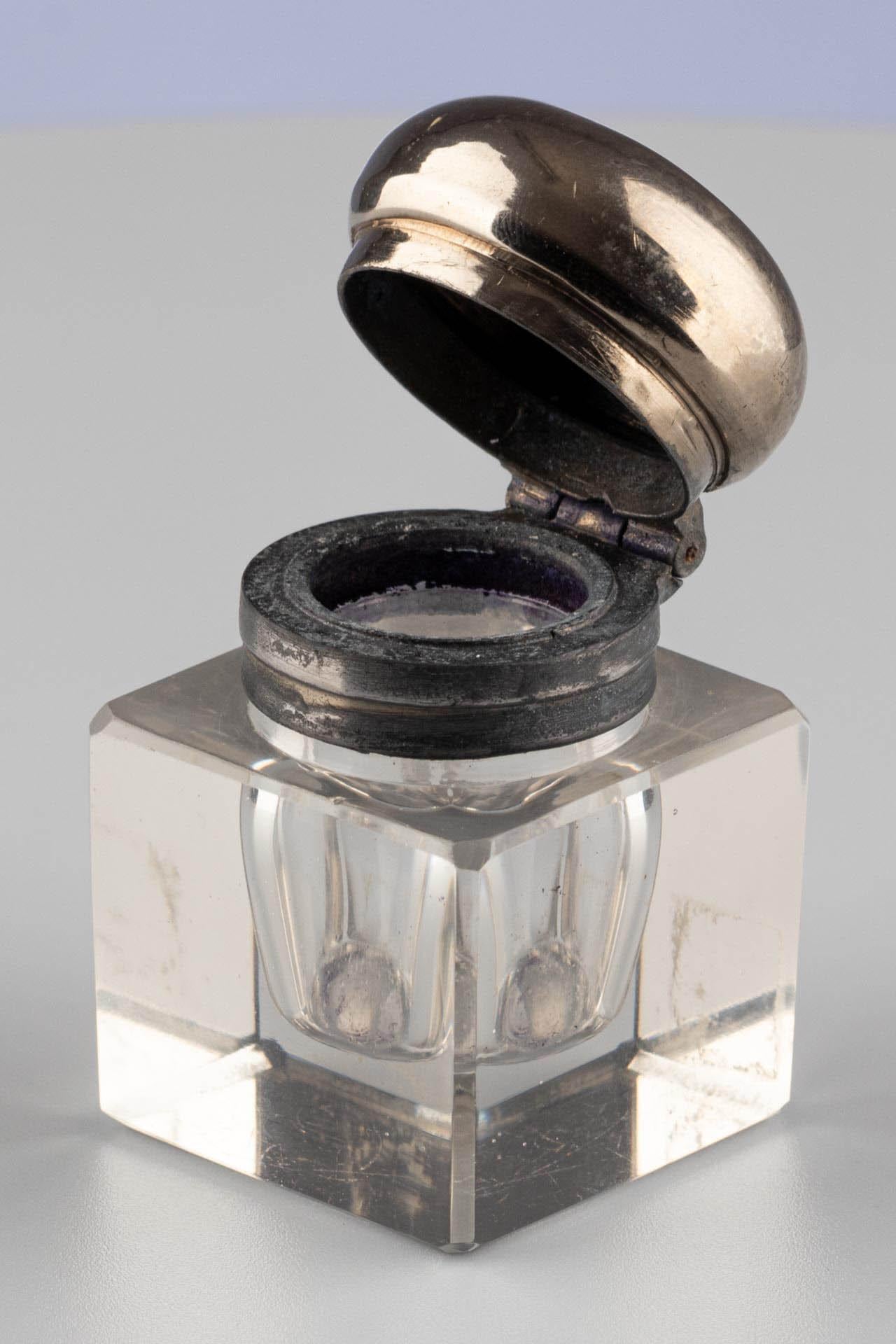 Tintero de cristal tallado de principios del siglo XX con tapón de rosca plateado en Bueno estado para la venta en Greven, DE