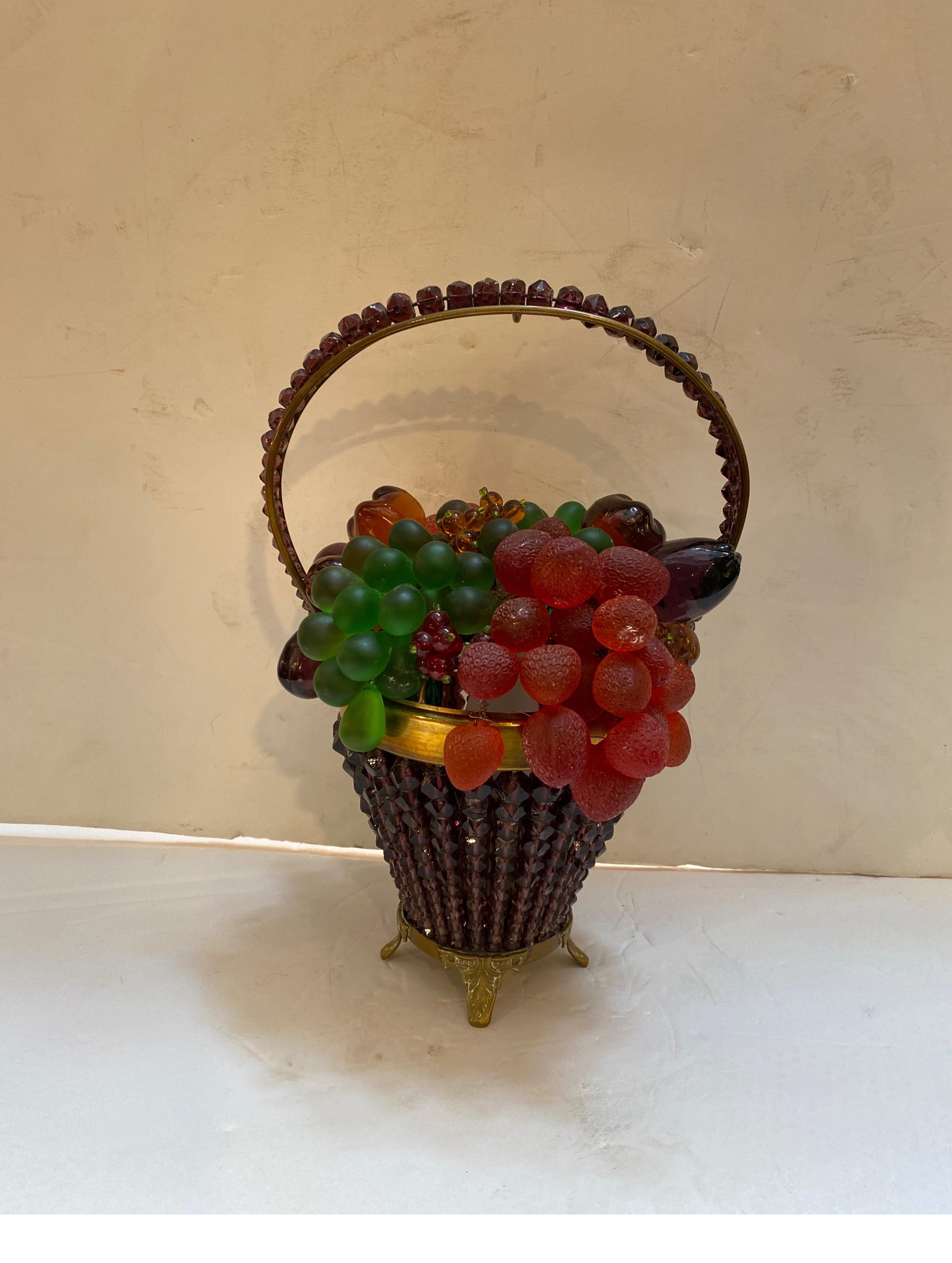 Tchèque Lampe en forme de panier à fruits en verre tchèque perlé du début du 20e siècle en vente