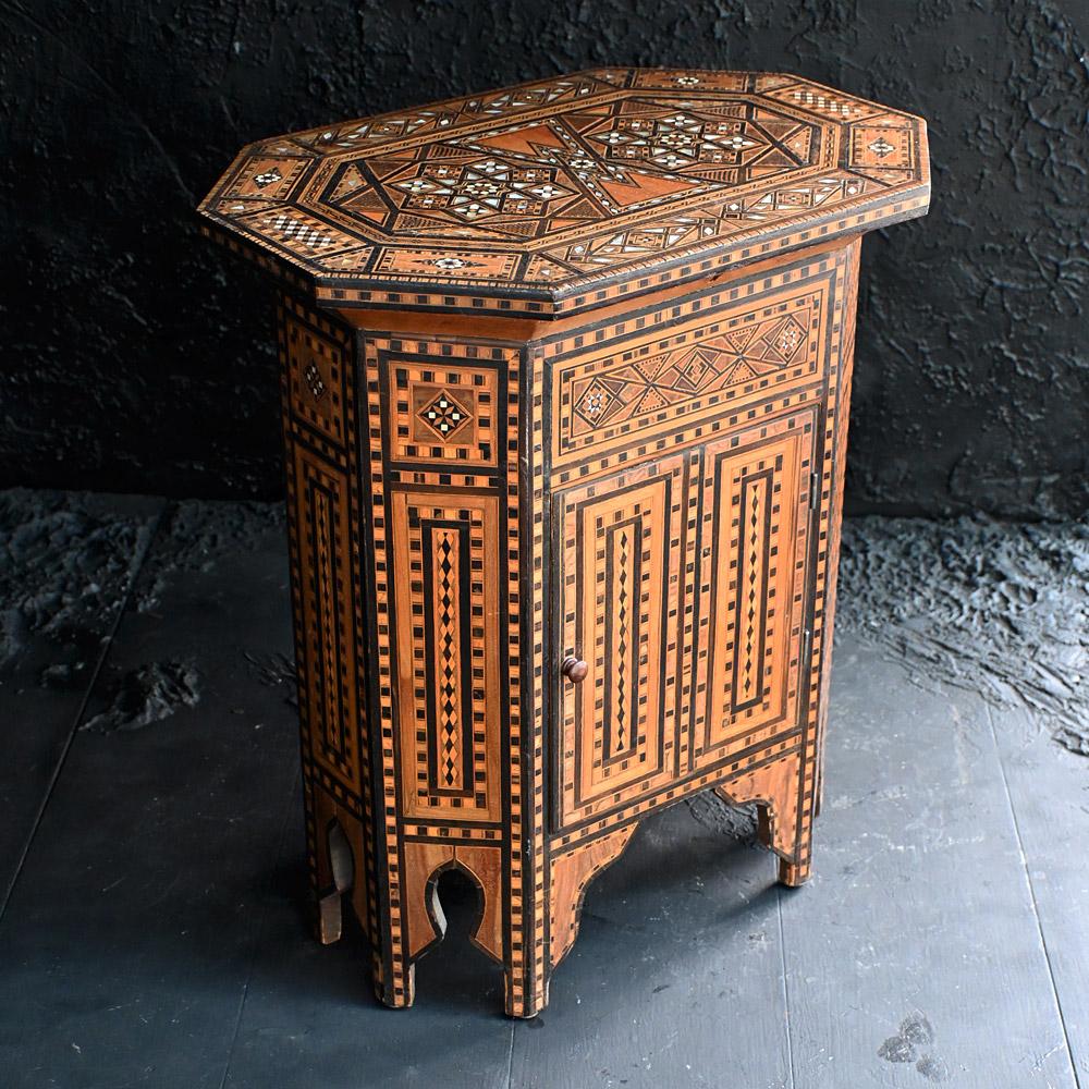 damascus table