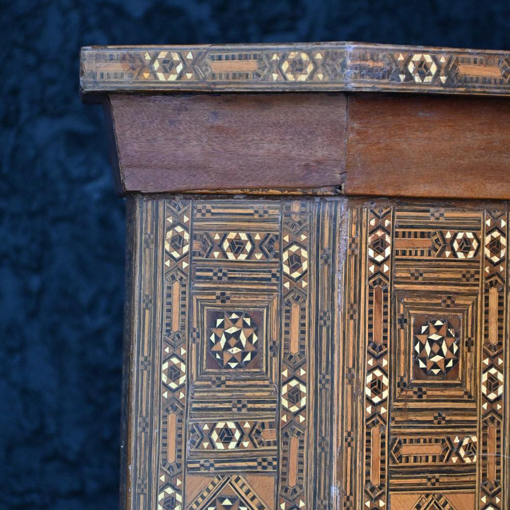 Early 20th century Damascus Inlayed Tall Table  For Sale 1