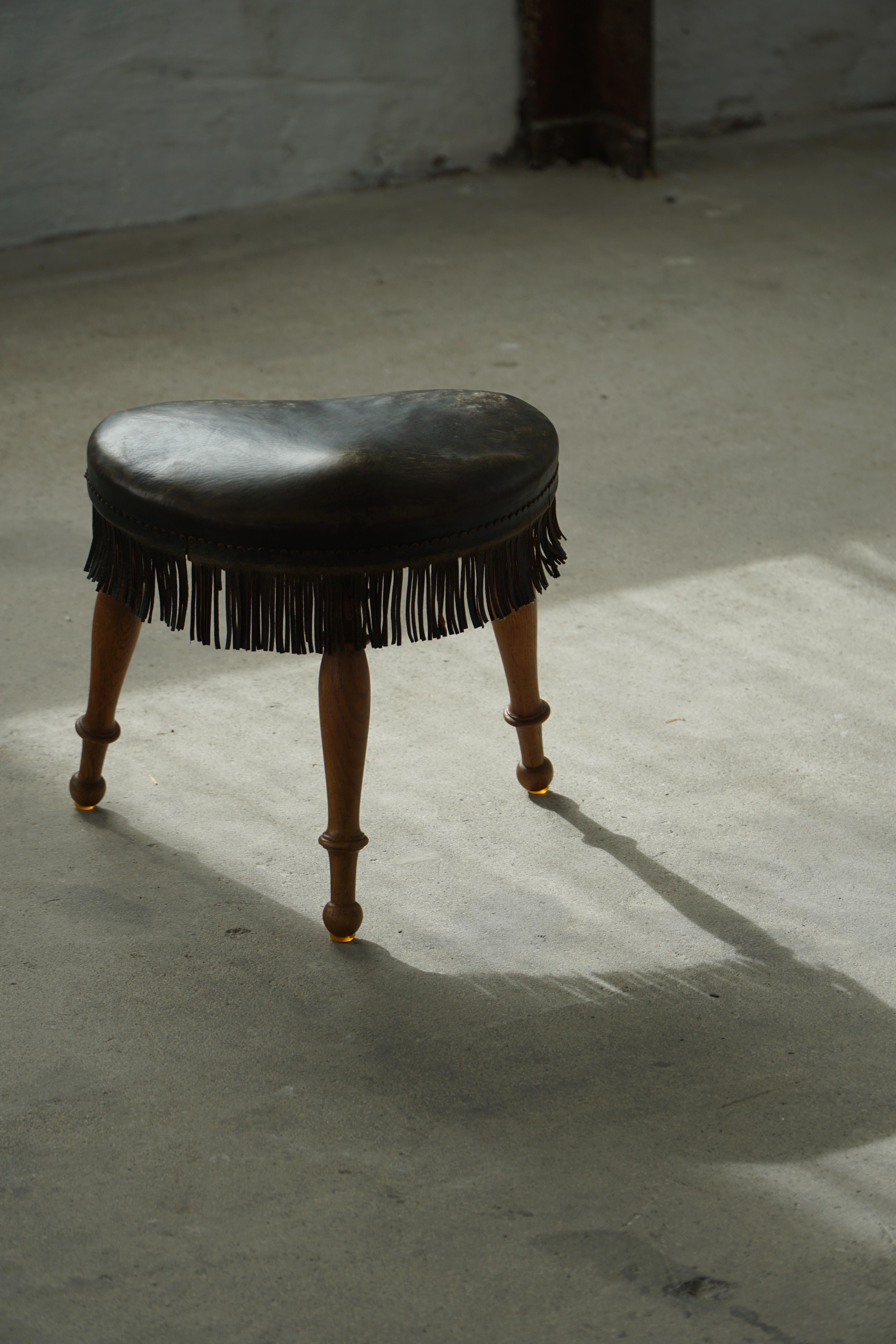 Early 20th Century, Danish Tripod Oak Stool with Leather Fringe, 1930s For Sale 7