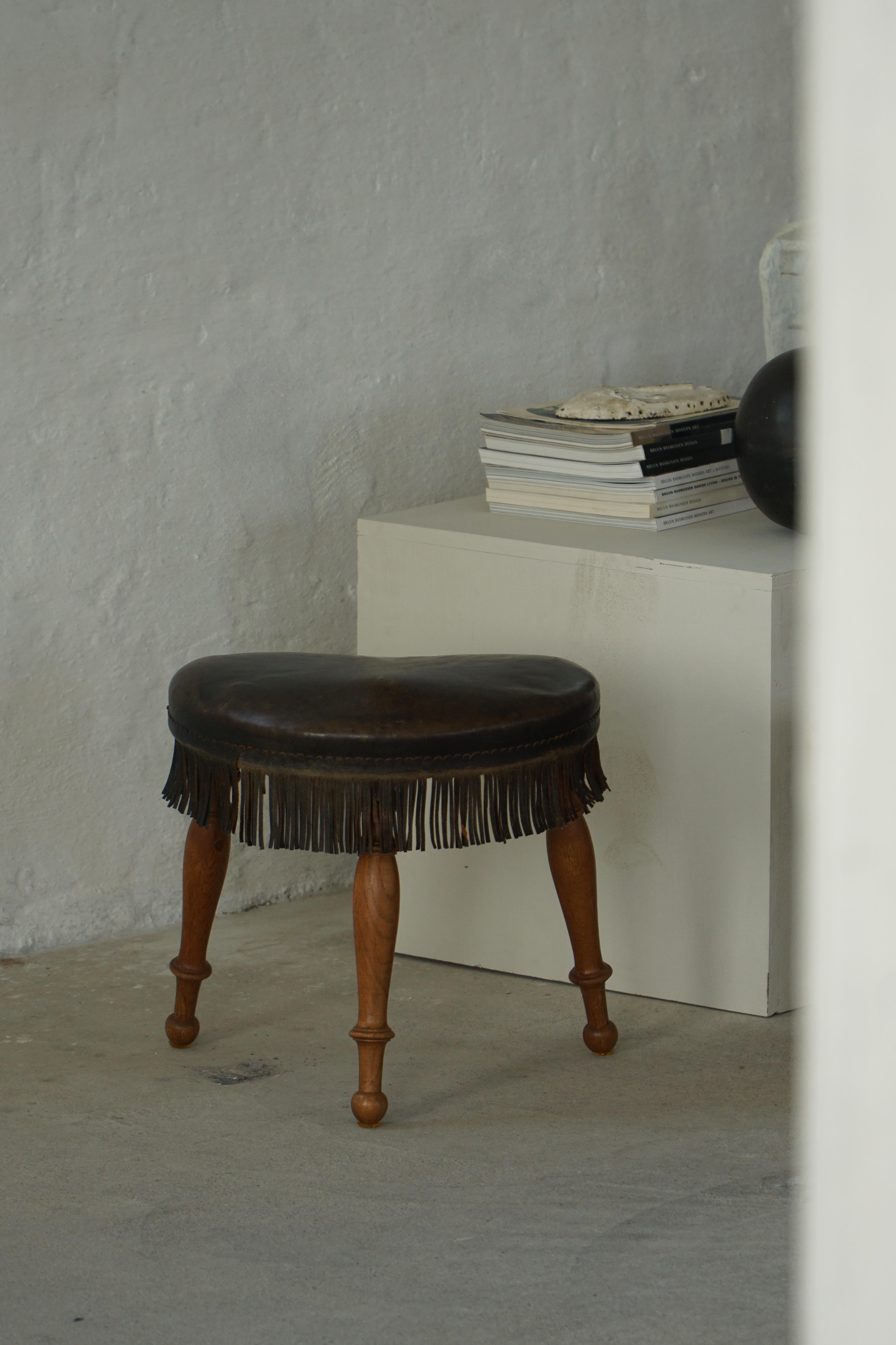 Early 20th Century, Danish Tripod Oak Stool with Leather Fringe, 1930s For Sale 10