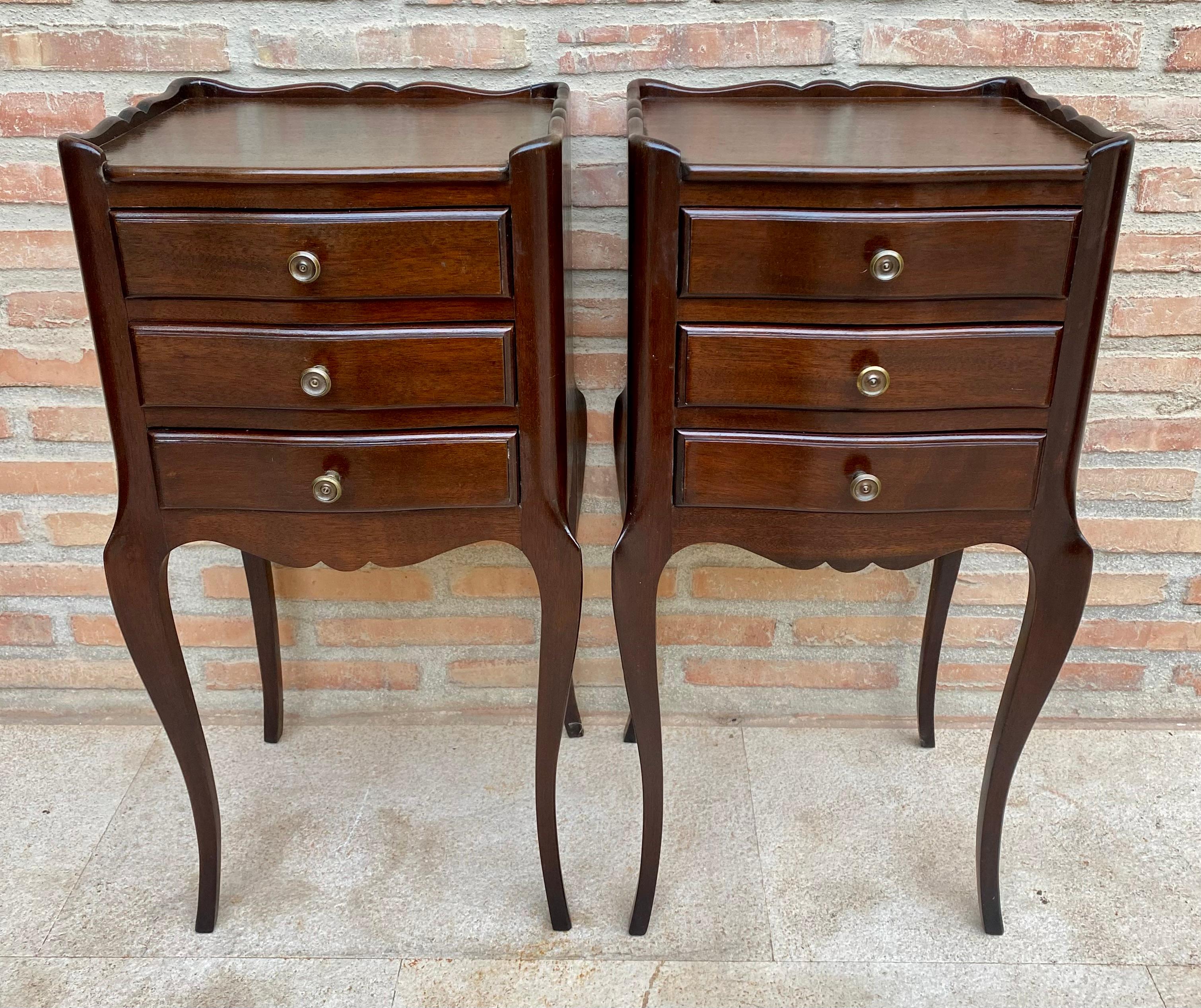 French Provincial Early 20th Century Dark Oak Nightstands with Three Drawers, 1940s, Set of 2 For Sale