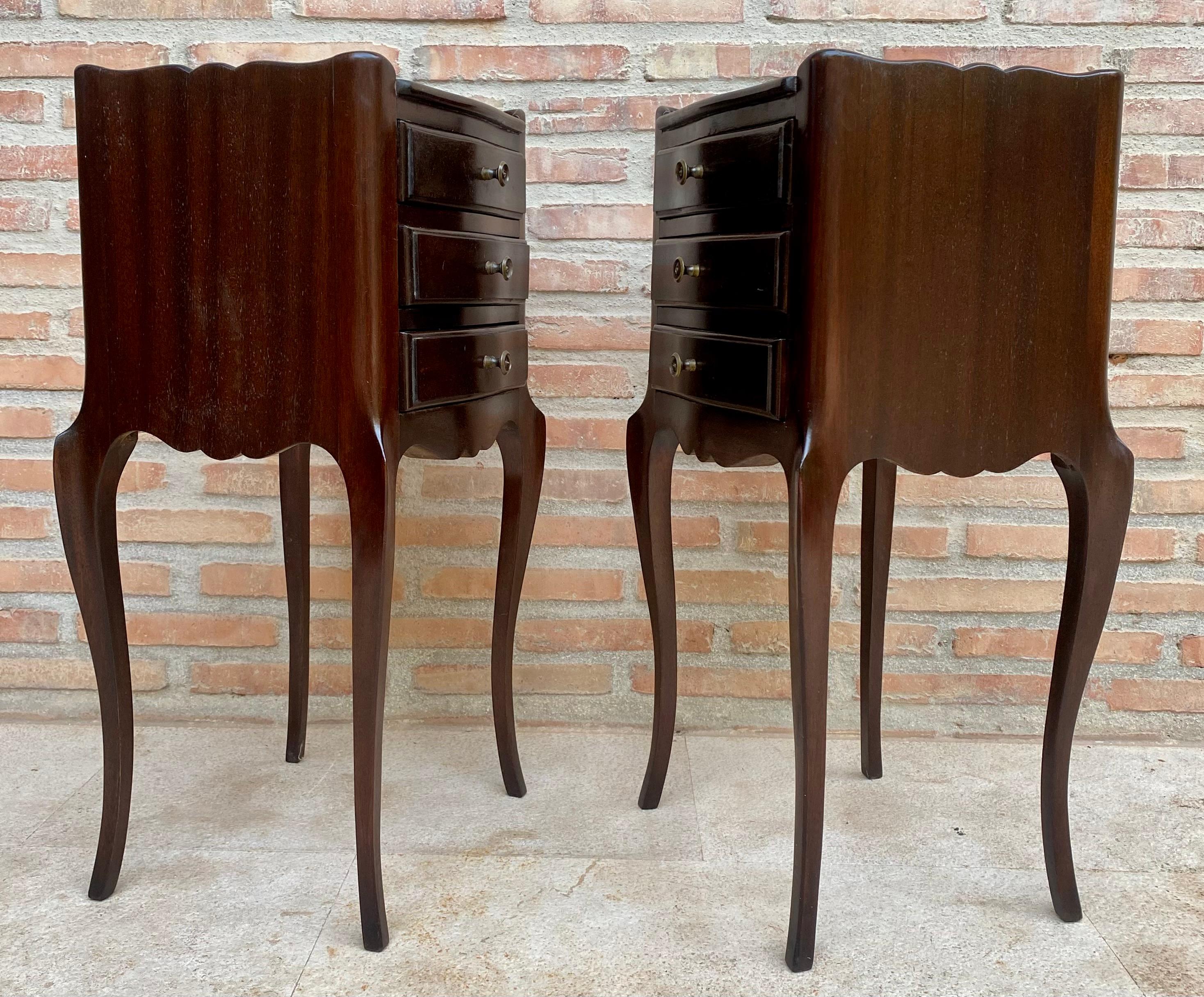 Early 20th Century Dark Oak Nightstands with Three Drawers, 1940s, Set of 2 For Sale 2