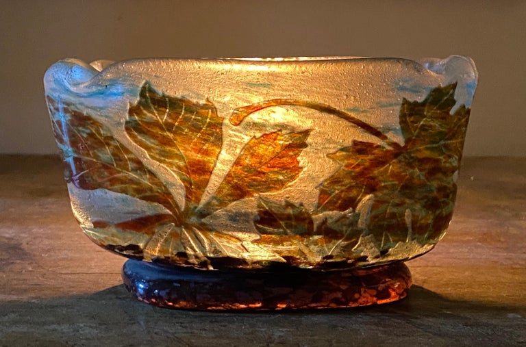 French cameo glass oblong bowl, acid etched with chesnut leaves, signed Daum, Nancy.