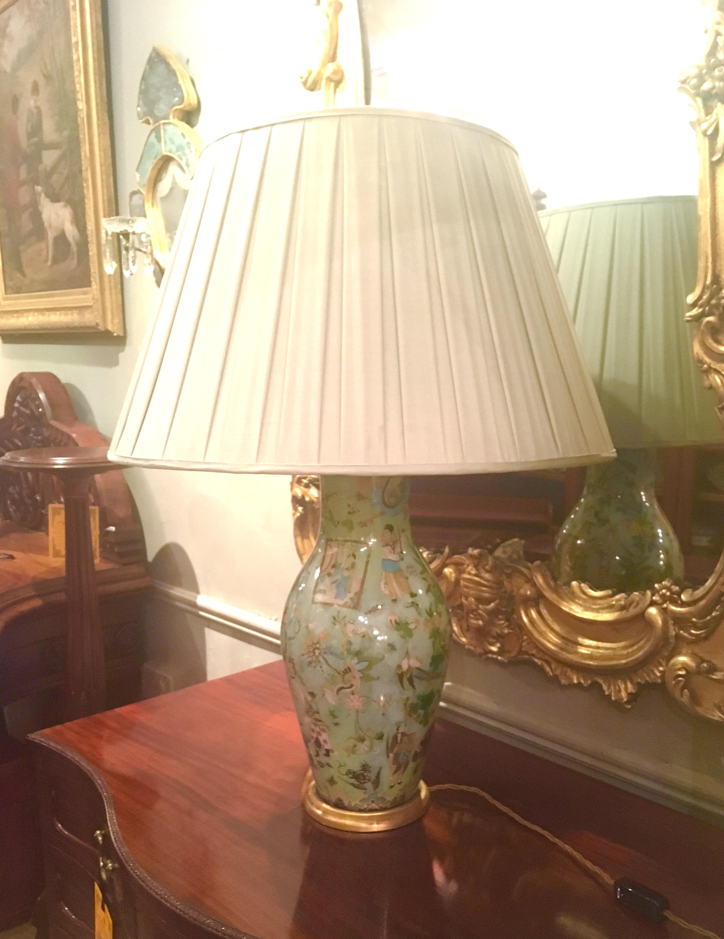 Chinese Export Early 20th Century Decalcomania Vase Lamp For Sale
