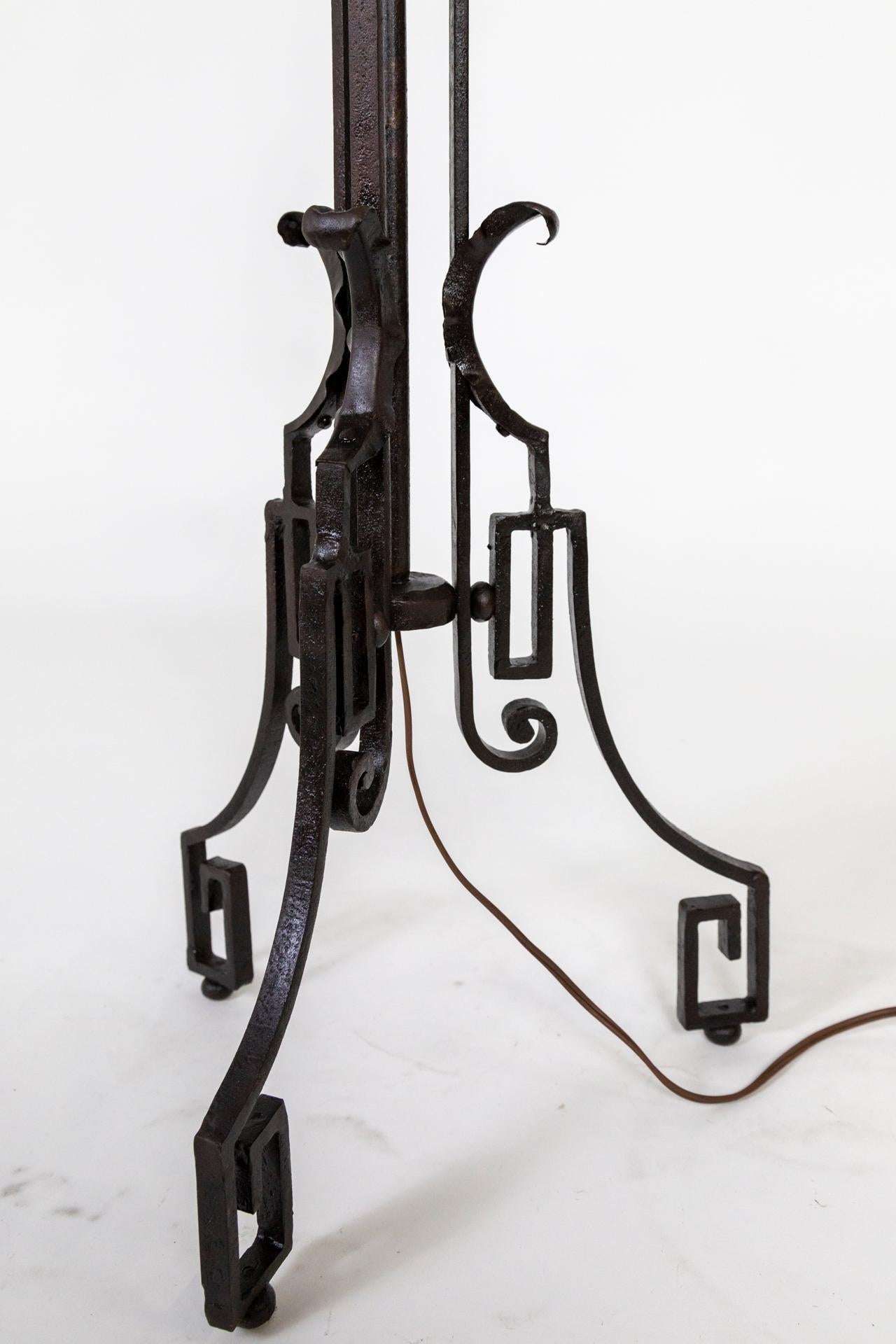 Early 20th Century Early 20th Cent. Black Wrought Iron Ivy Art Deco Floor Lamp For Sale