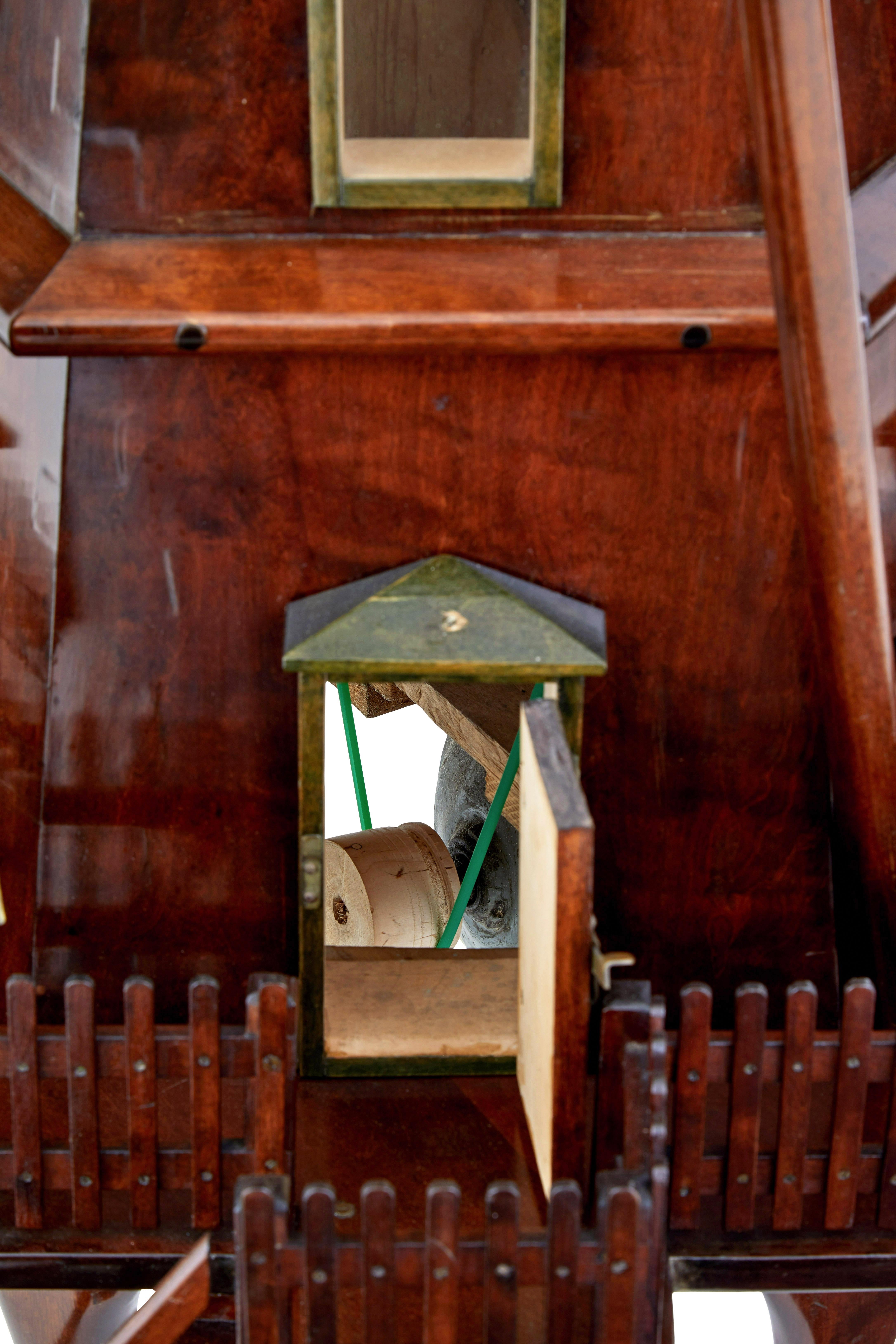 Dekorative holländische Windmühle aus dem frühen 20. (Stahl) im Angebot