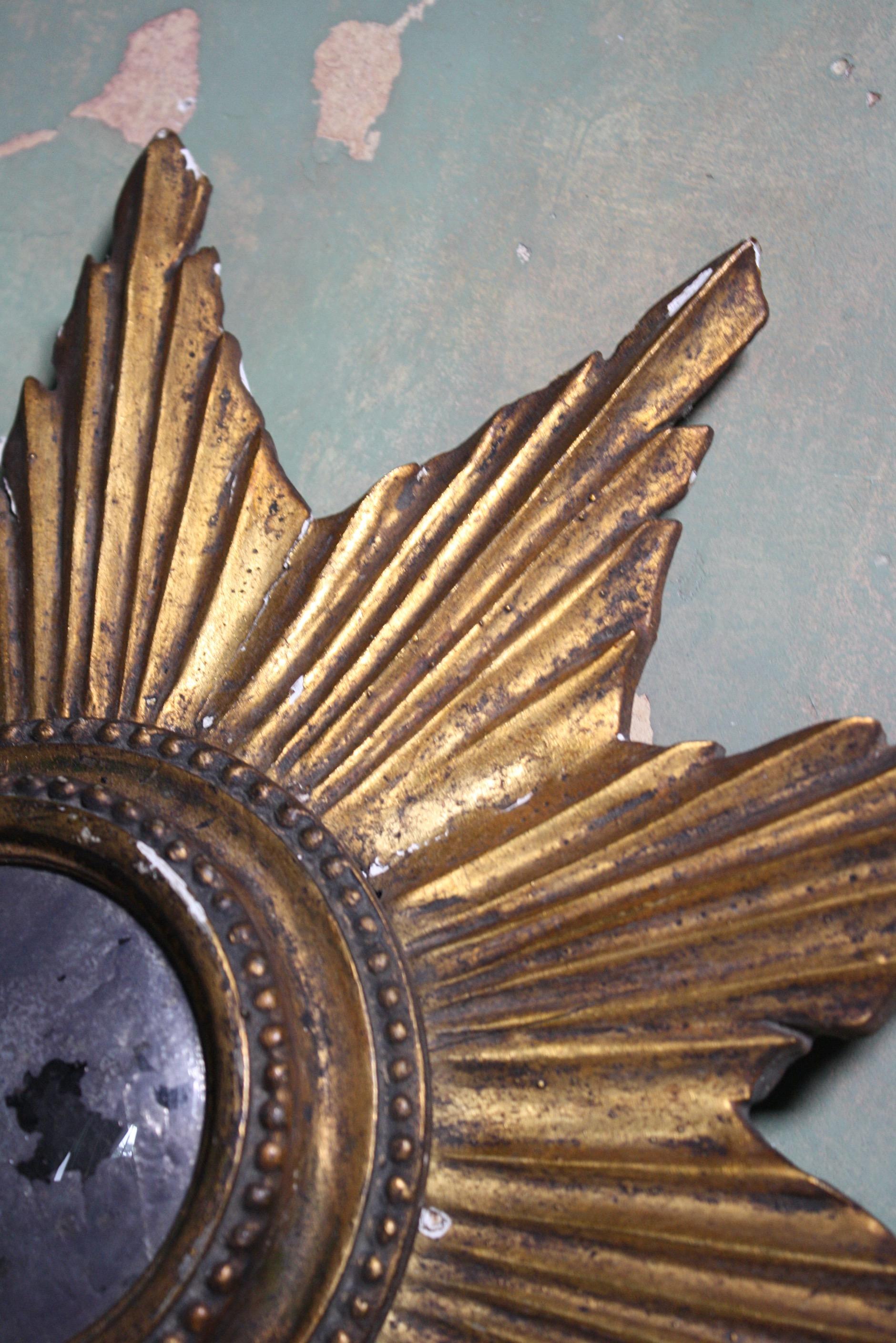 Early 20th Century Decorative European Sun Burst Convex Gilt Mirror 1