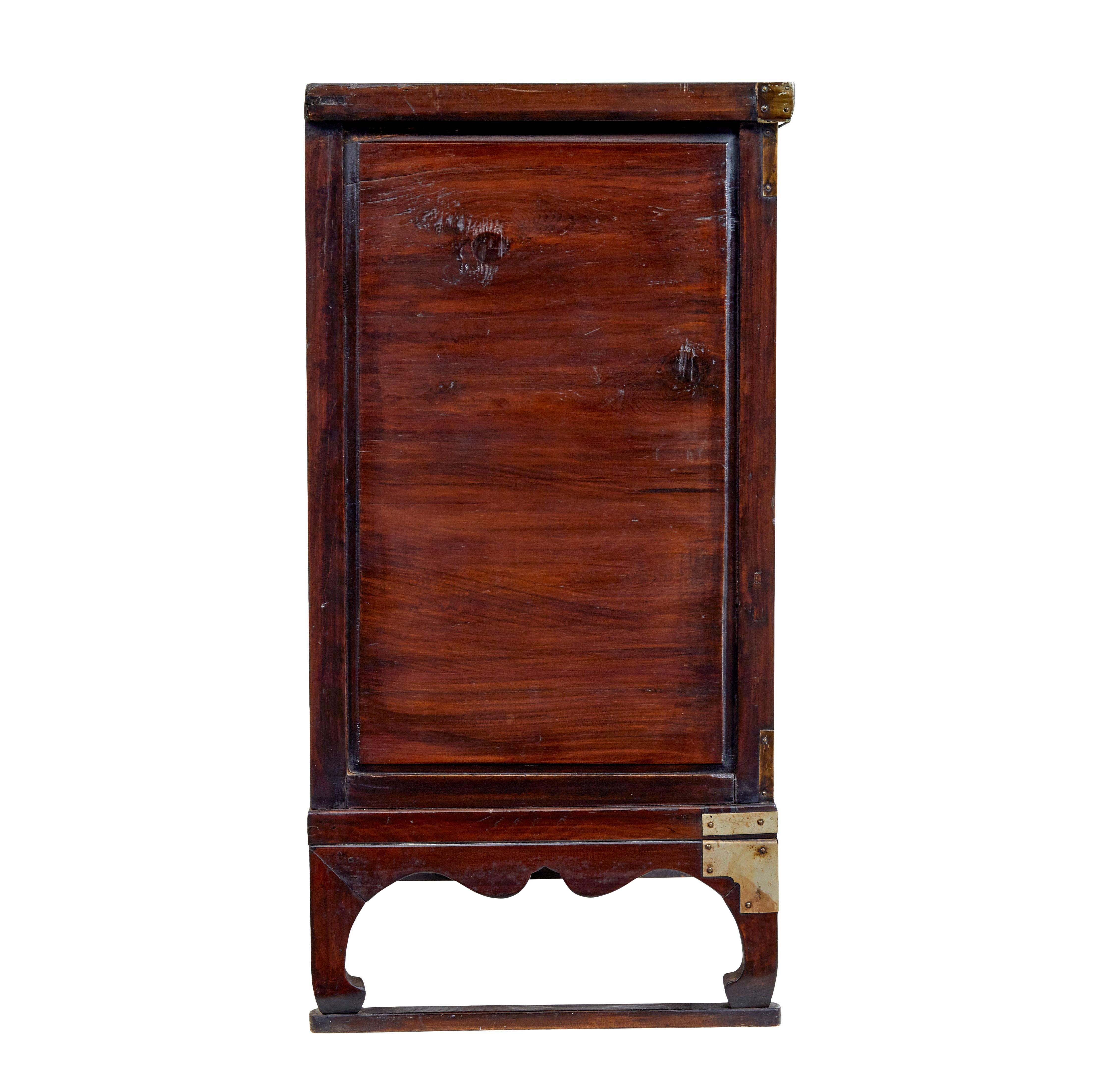 Hand-Crafted Early 20th century decorative Korean cabinet For Sale