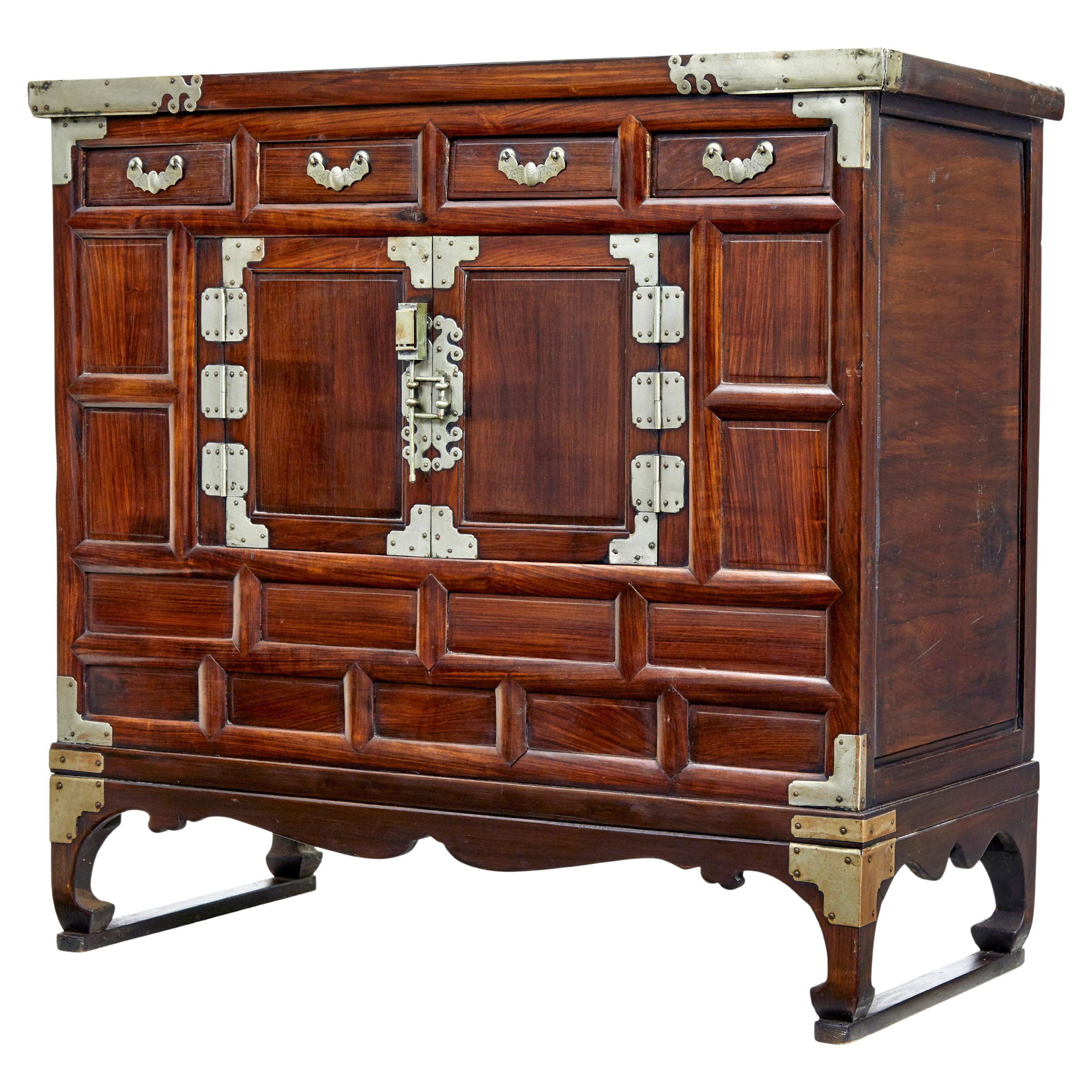 Armoire décorative coréenne du début du 20e siècle