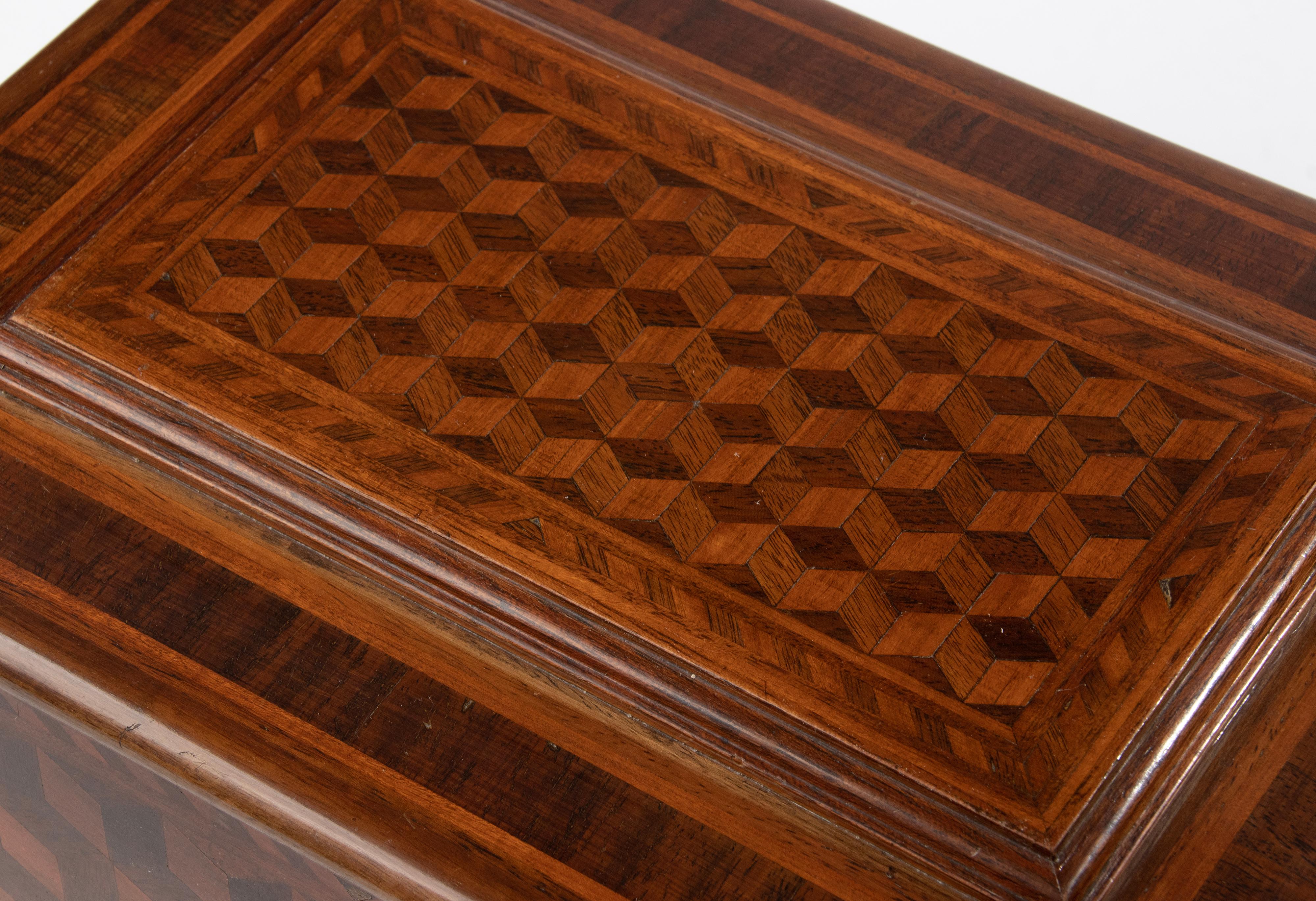 French Early 20th Century Decorative Wooden Box Marquetry with Cubic Pattern