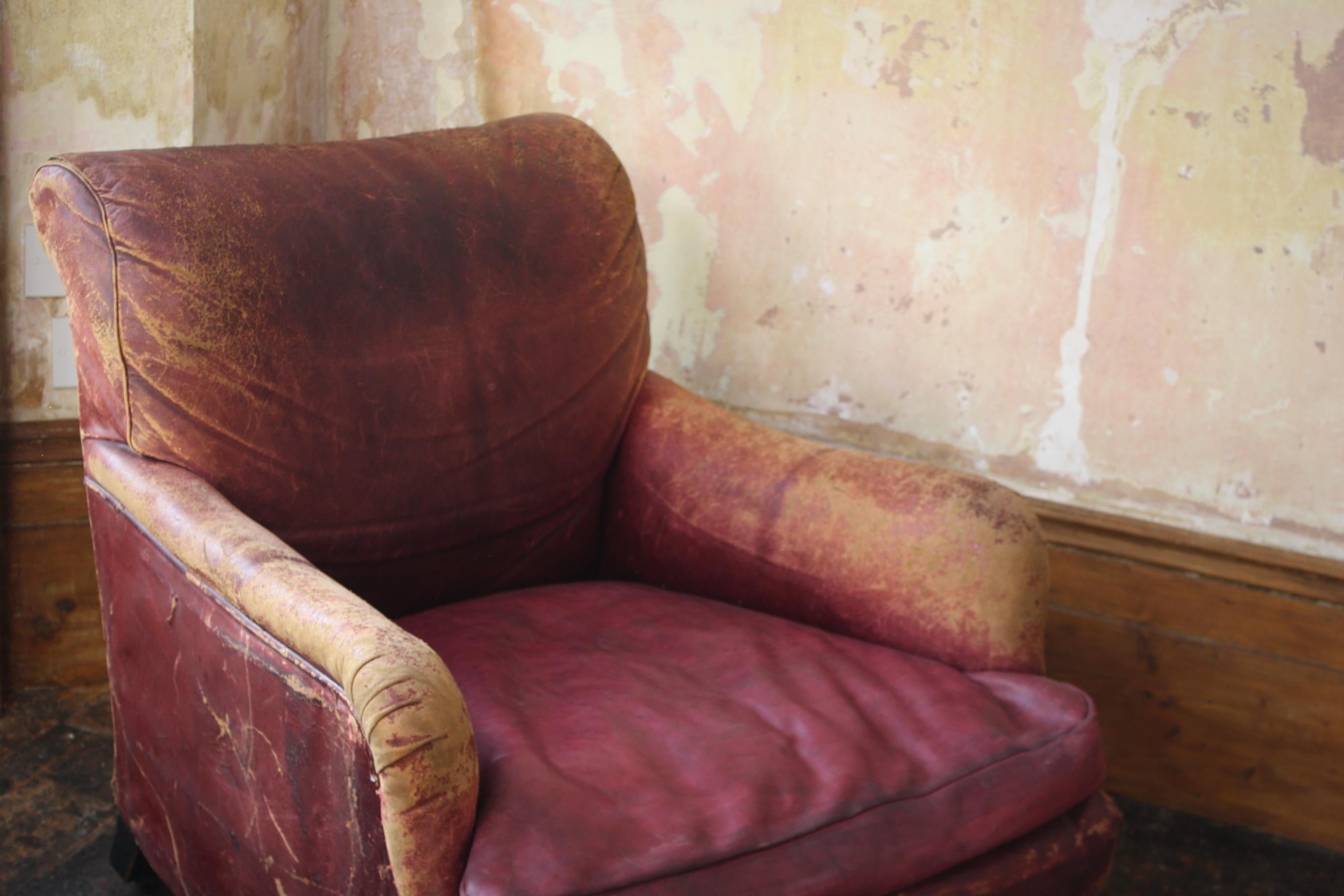 Early 20th Century Deep Seated Howard & Son Style Red Leather Armchair 6