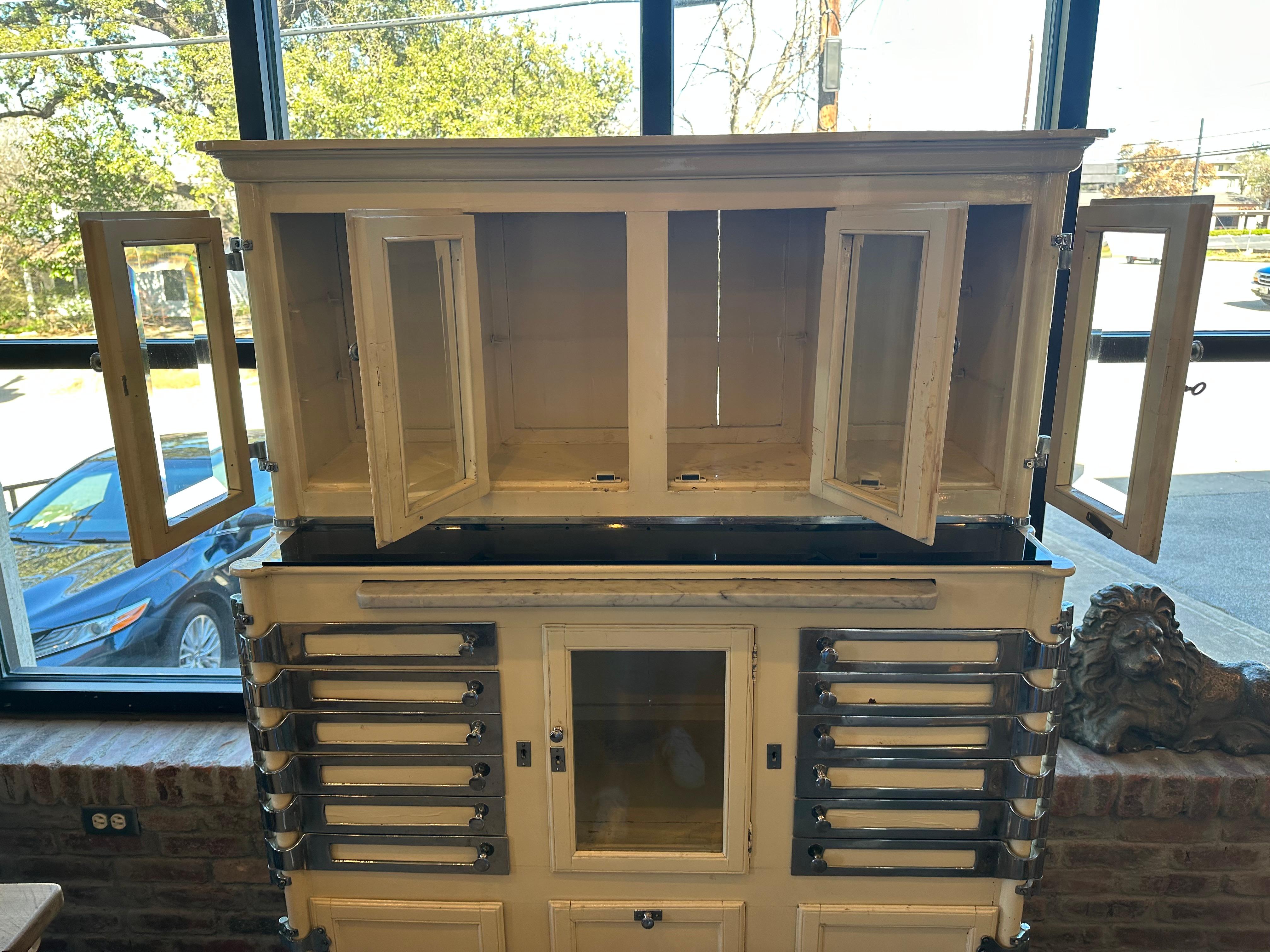 Early 20th Century Dental or Medical Cabinet, 1920s In Good Condition In Austin, TX