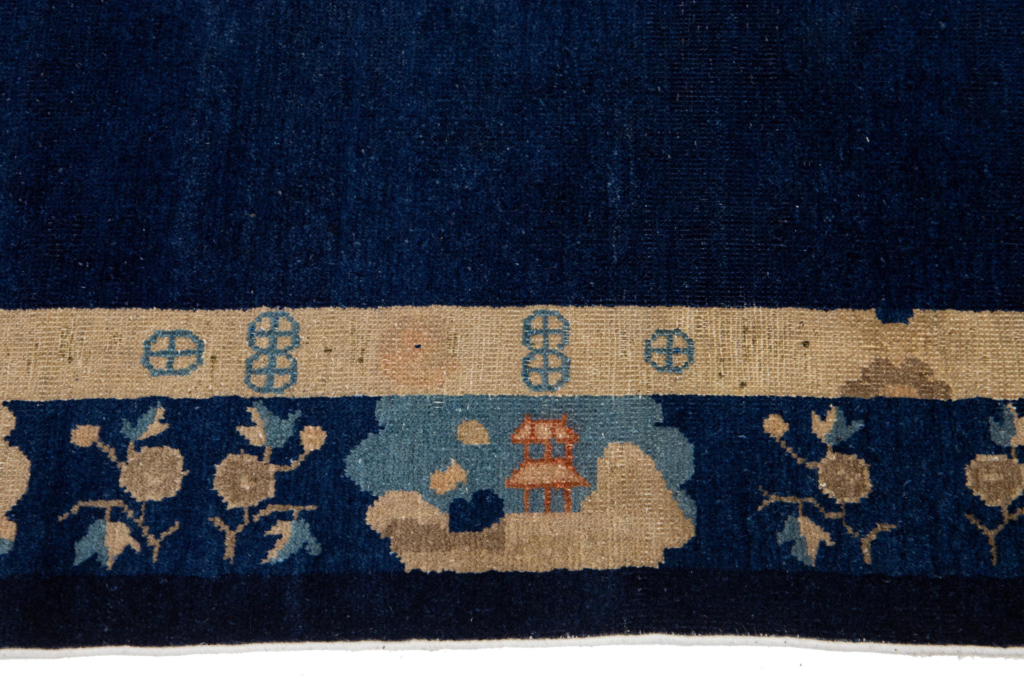Art Déco Tappeto antico in lana cinese di Pechino dei primi del Novecento, di design, blu navy in vendita
