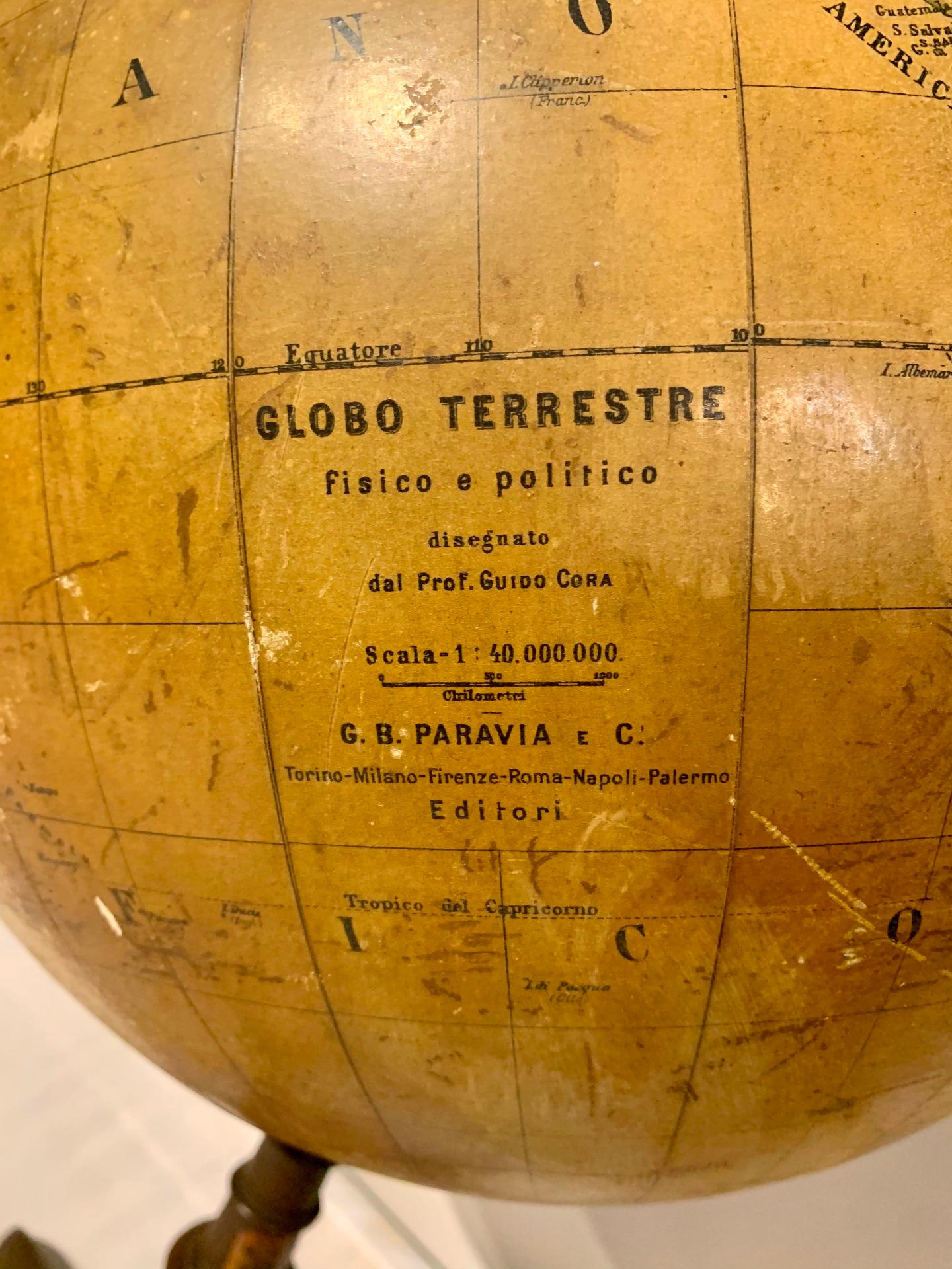 Italian Early 20th Century Desk Globe For Sale