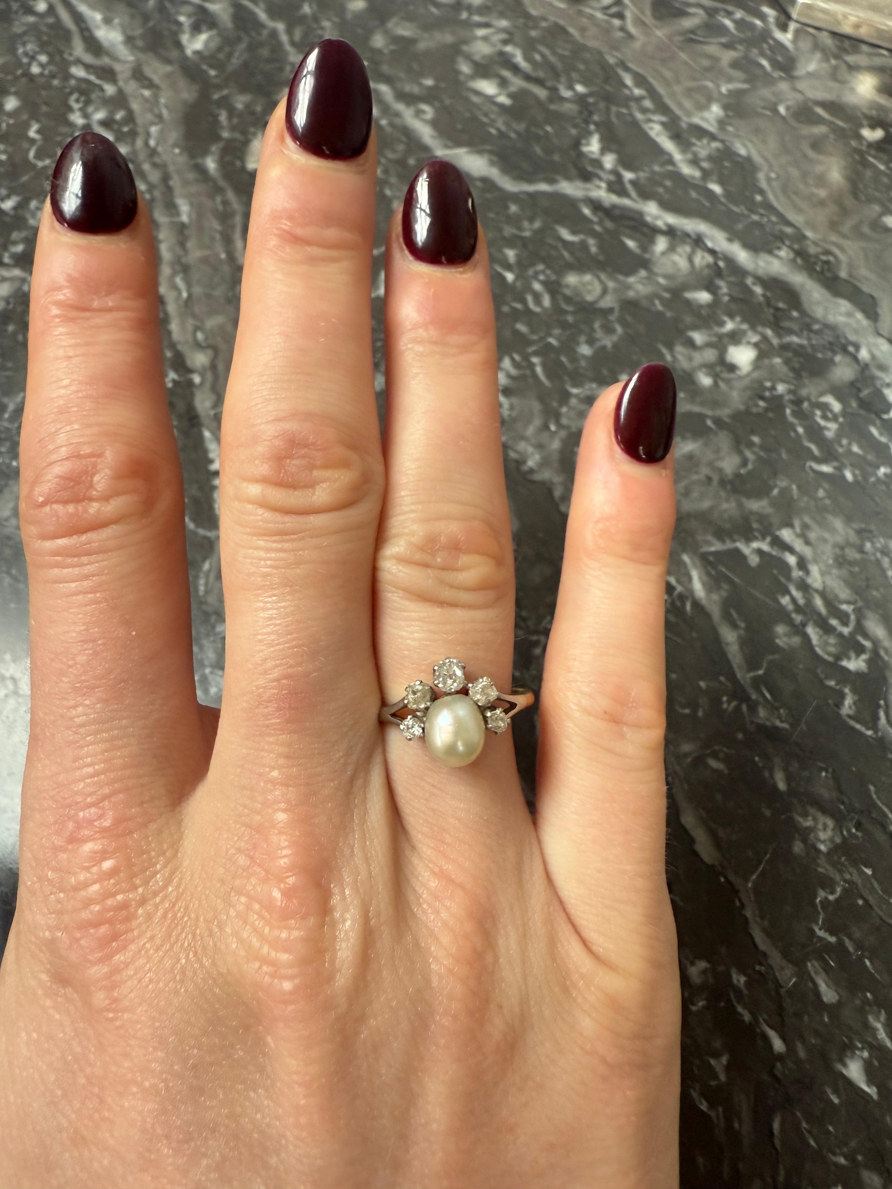 Femenino o masculino Anillo de diamantes y perlas de principios del siglo XX en venta