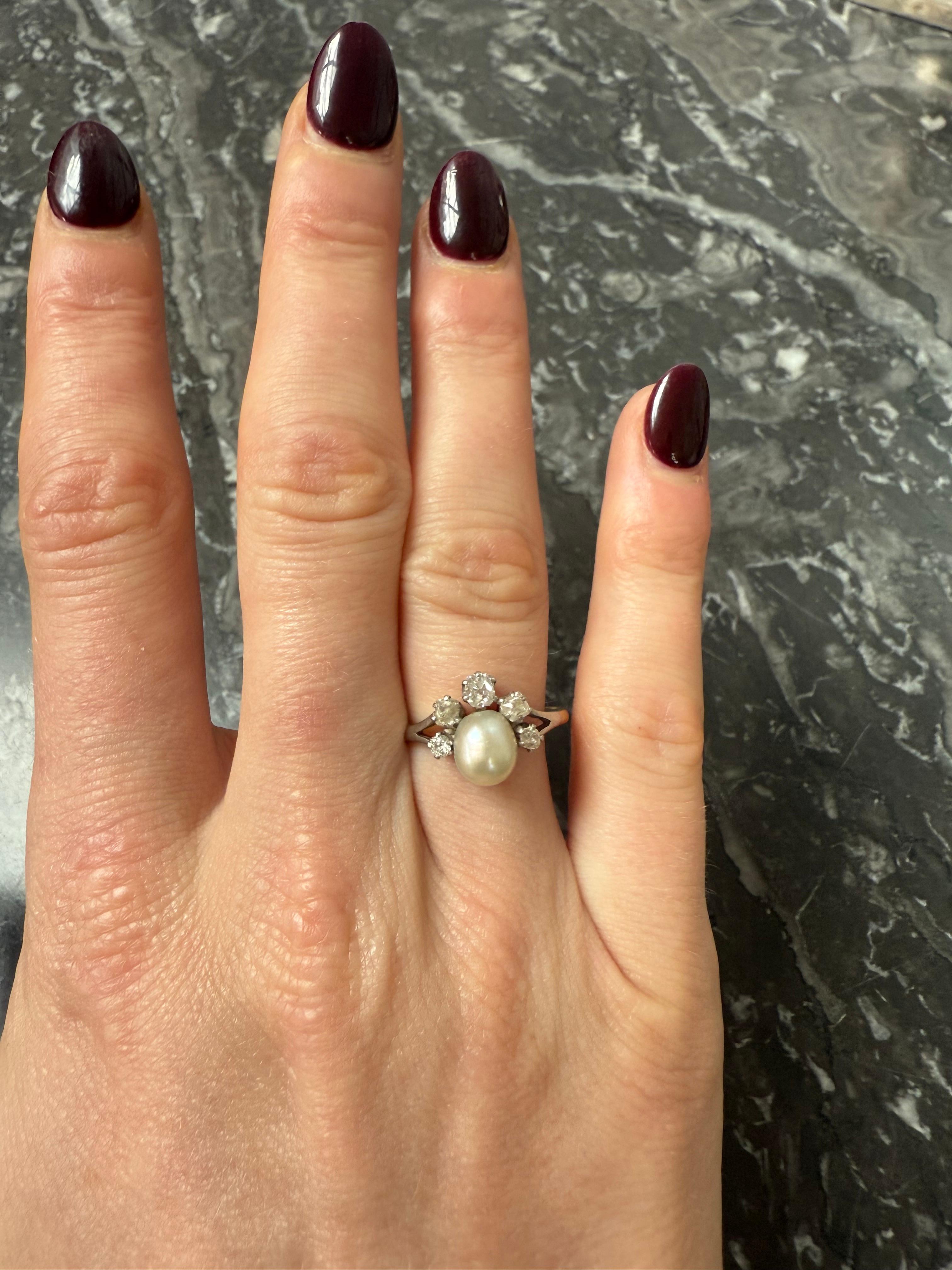 Anillo de diamantes y perlas de principios del siglo XX en venta 1