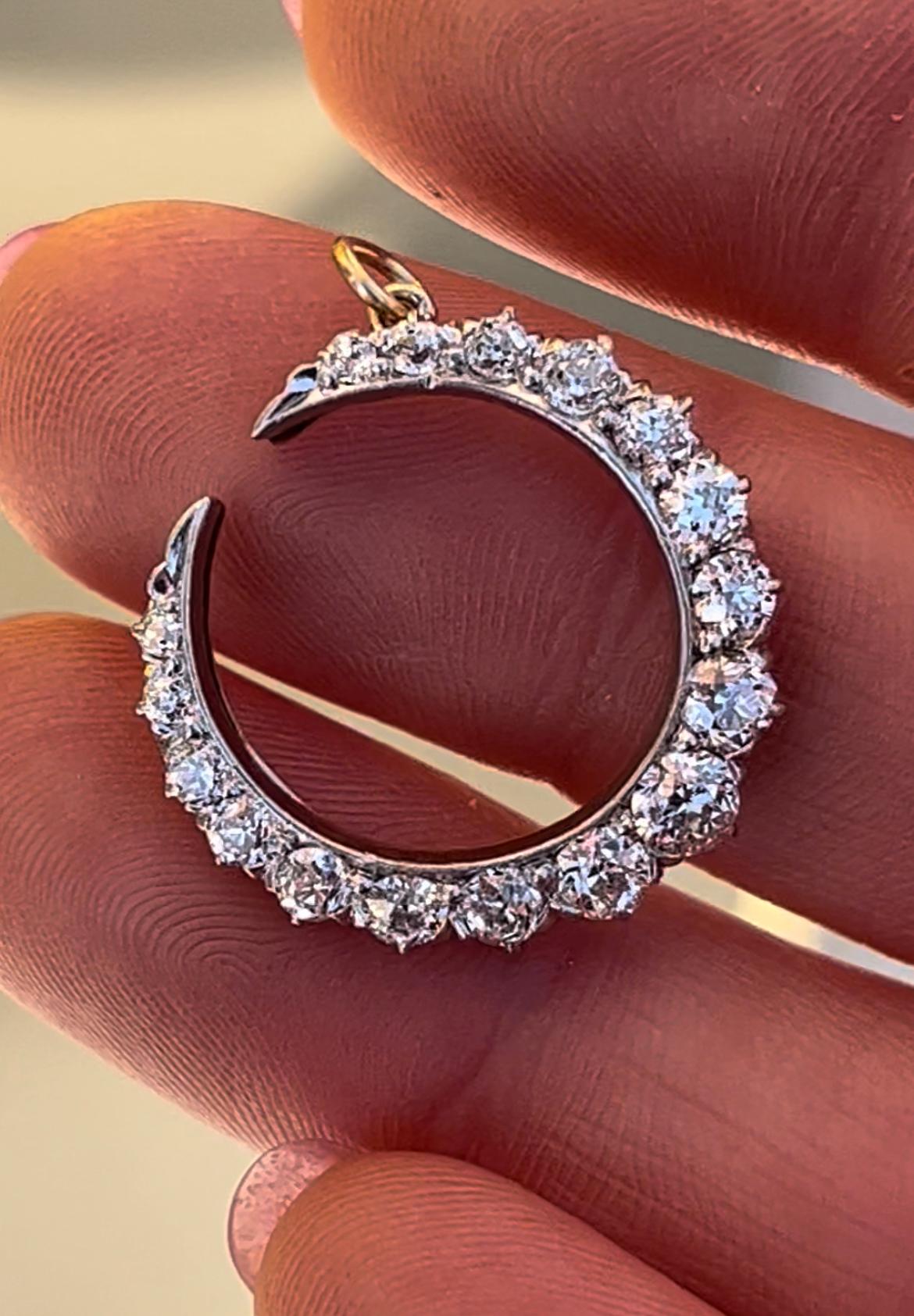 Art déco Pendentif croissant de lune en diamant du début du 20e siècle en vente