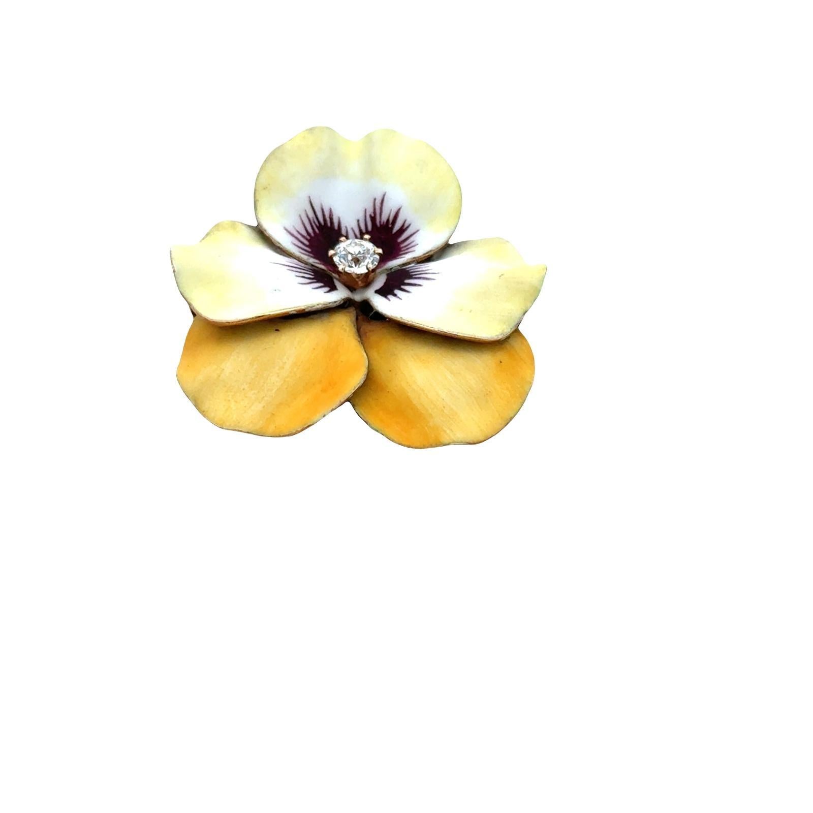 Taglio antico europeo Spilla floreale a forma di viola del pensiero in oro giallo 14 carati dei primi del '900 con smalto diamantato in vendita