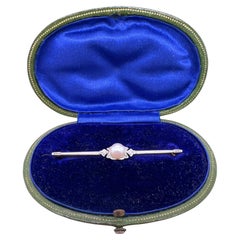 Early 20th Century Diamond Pearl Platinum 14 Karat Yellow Gold Pin Brooch