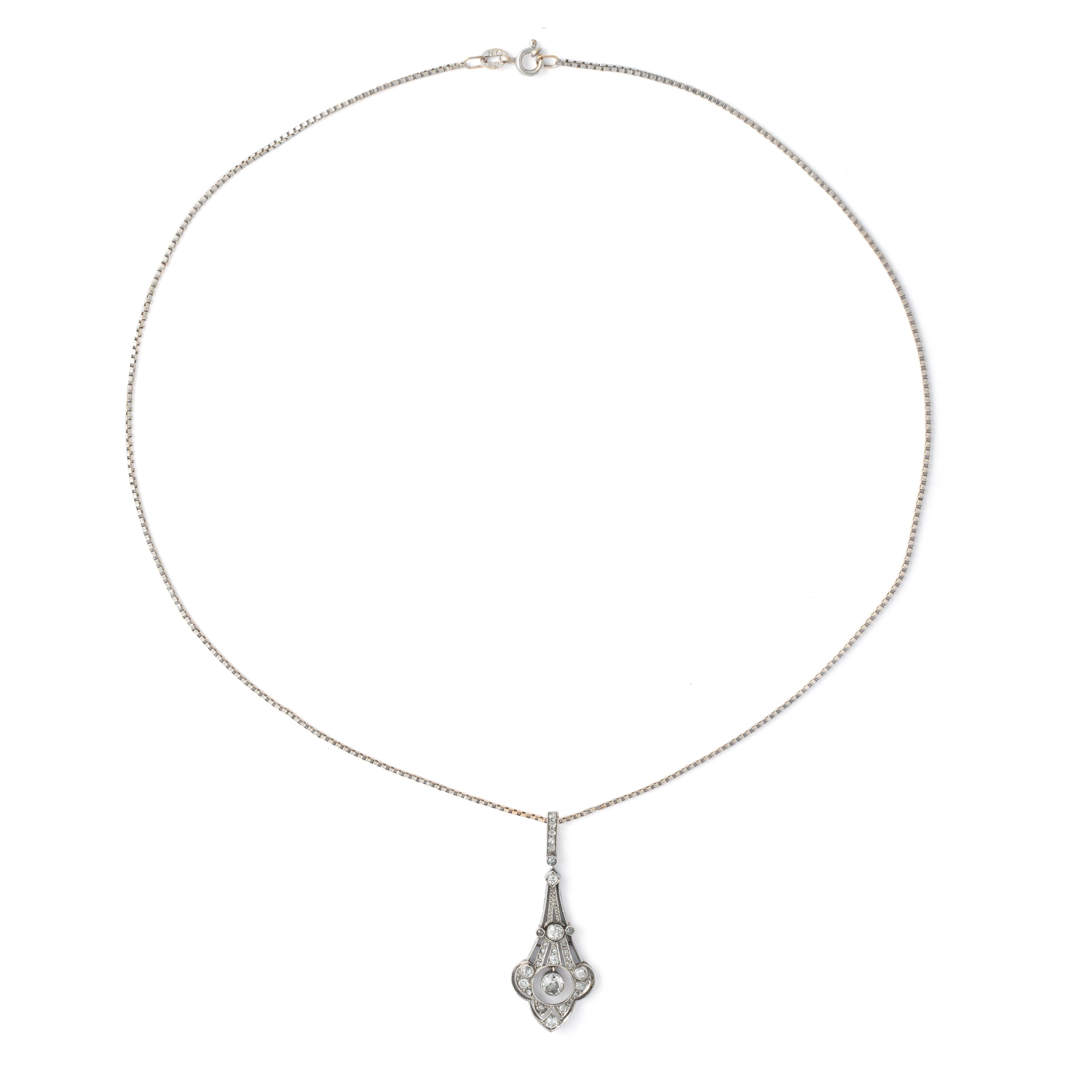 Taglio vecchia miniera Collana a catena con ciondolo di diamanti dei primi del Novecento in vendita