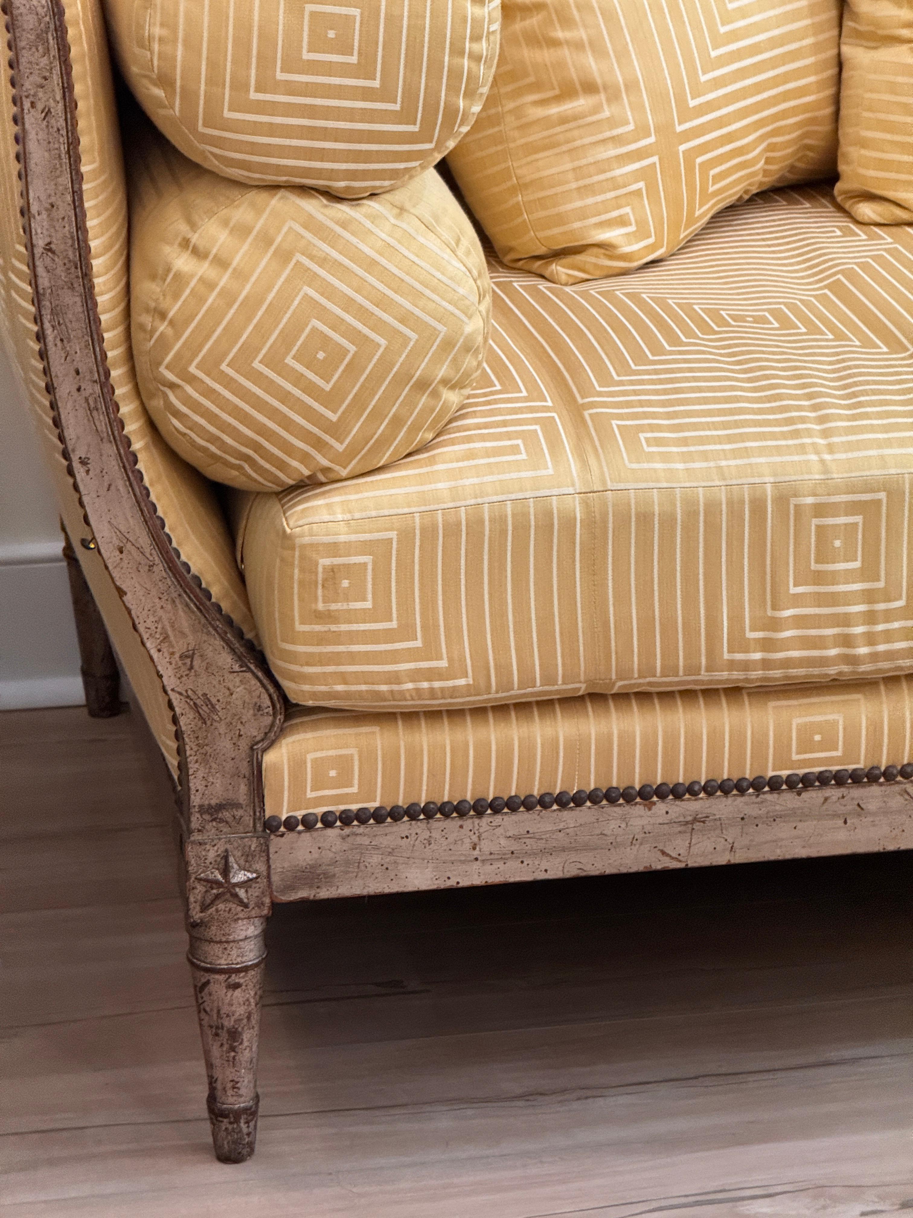 Lit de repos en bois doré argenté de style Directoire du début du 20e siècle en vente 1