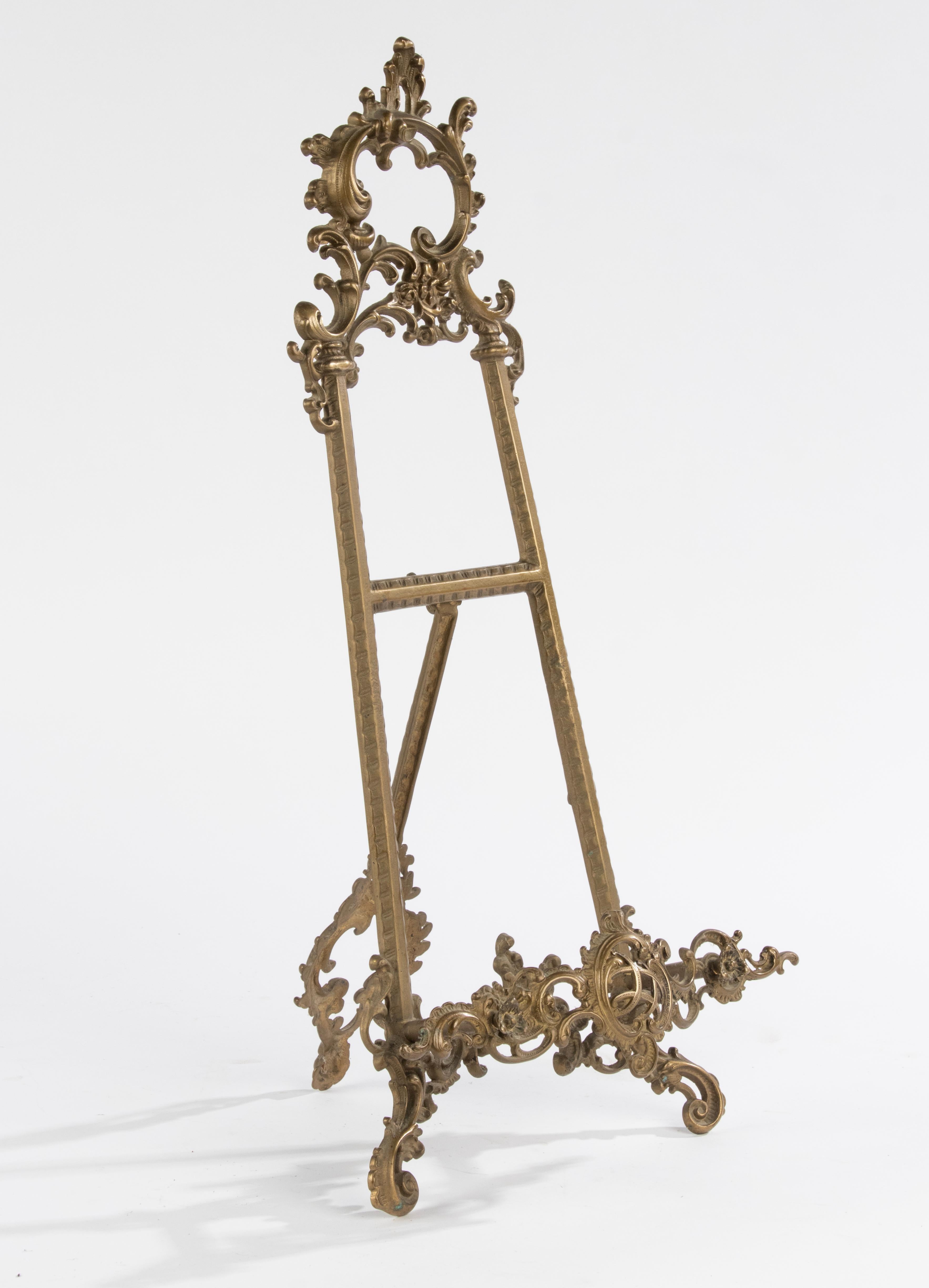 Early 20th Century Display Stand for Books or Paintings - Brass - Rococo Style  For Sale 5