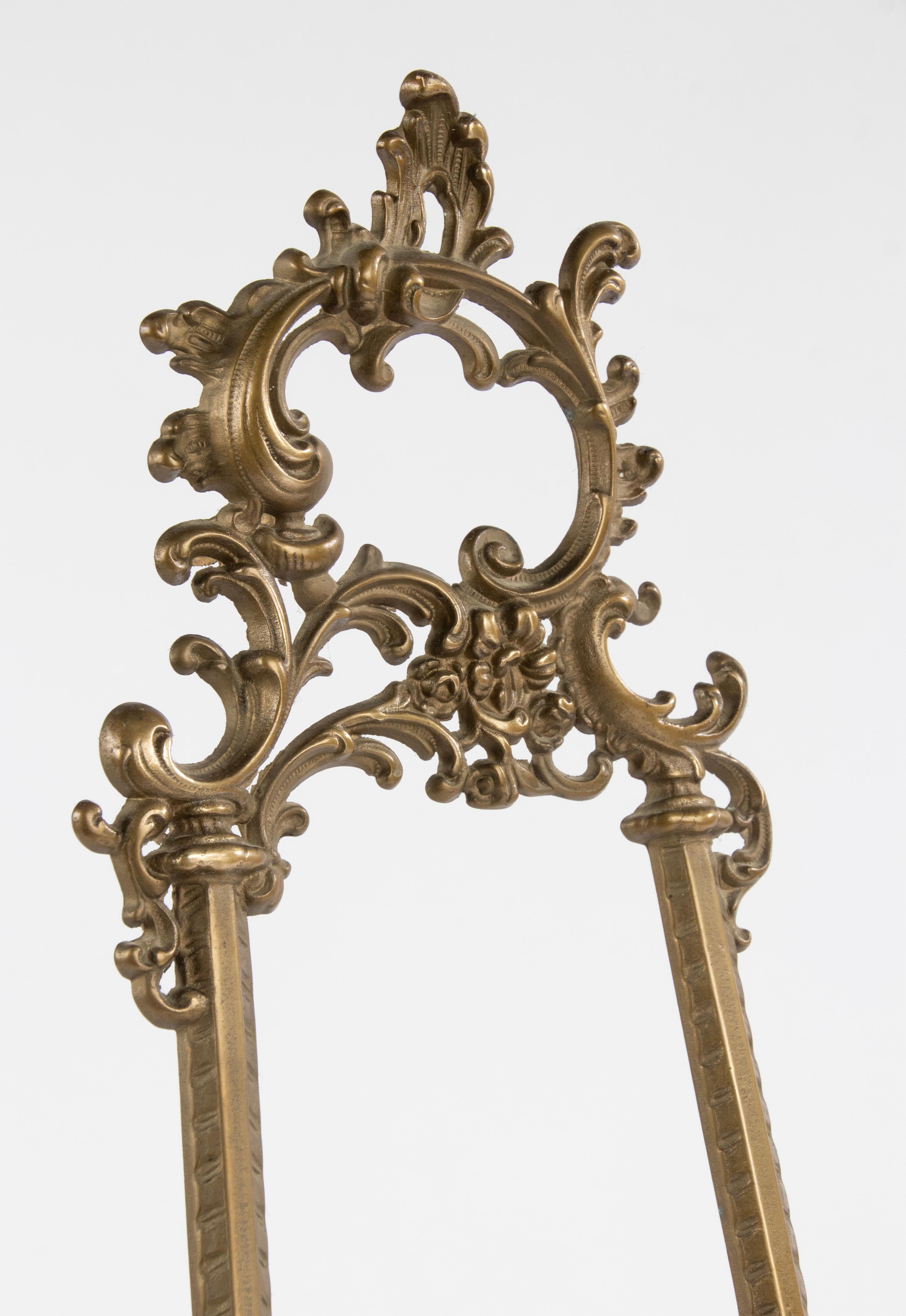 Early 20th Century Display Stand for Books or Paintings - Brass - Rococo Style  For Sale 7
