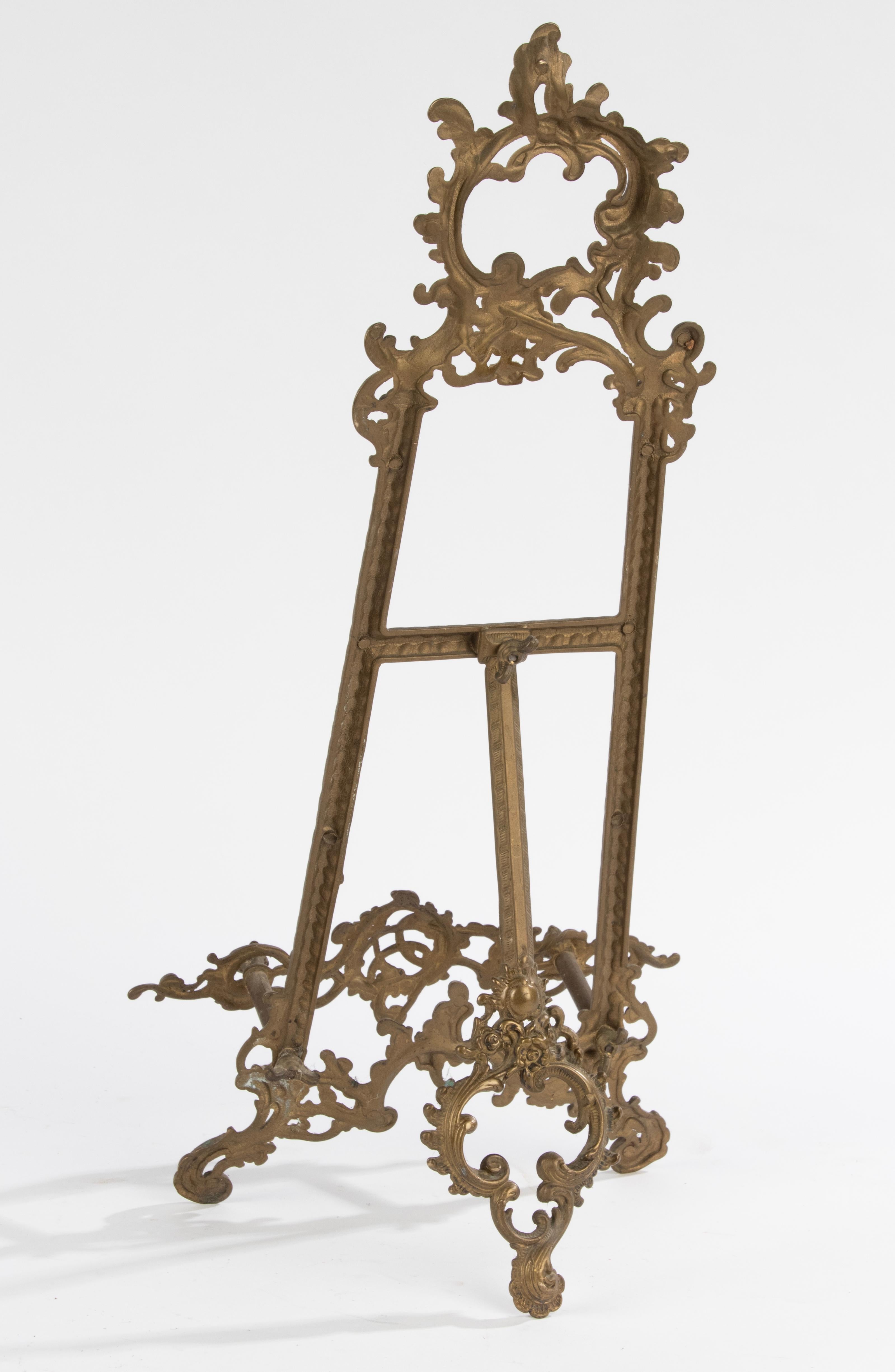 Early 20th Century Display Stand for Books or Paintings - Brass - Rococo Style  For Sale 3