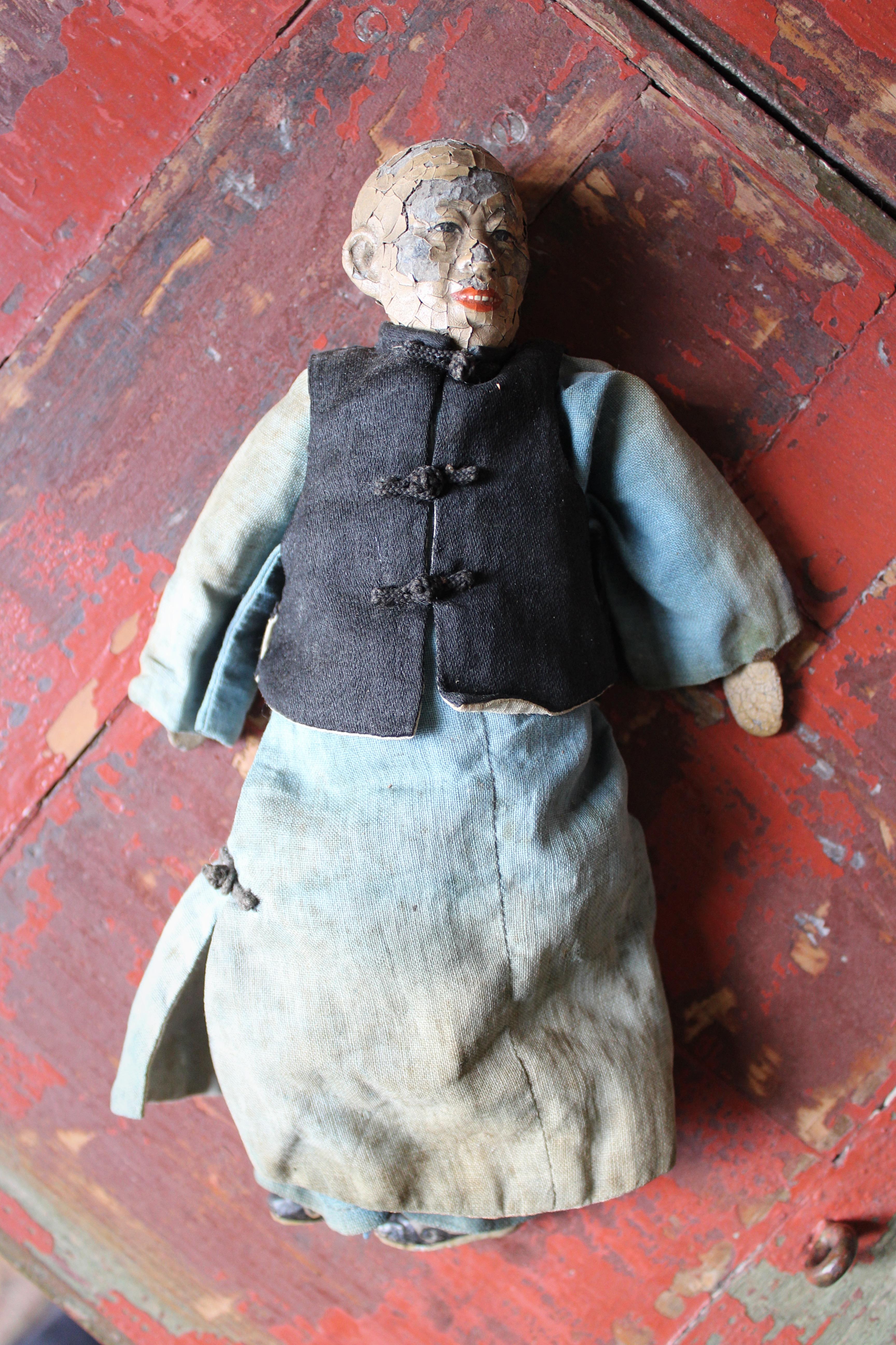 Antike Missions-Puppe, Volkskunst, Tür des Hoffnungs, frühes 20. Jahrhundert  (Textil) im Angebot