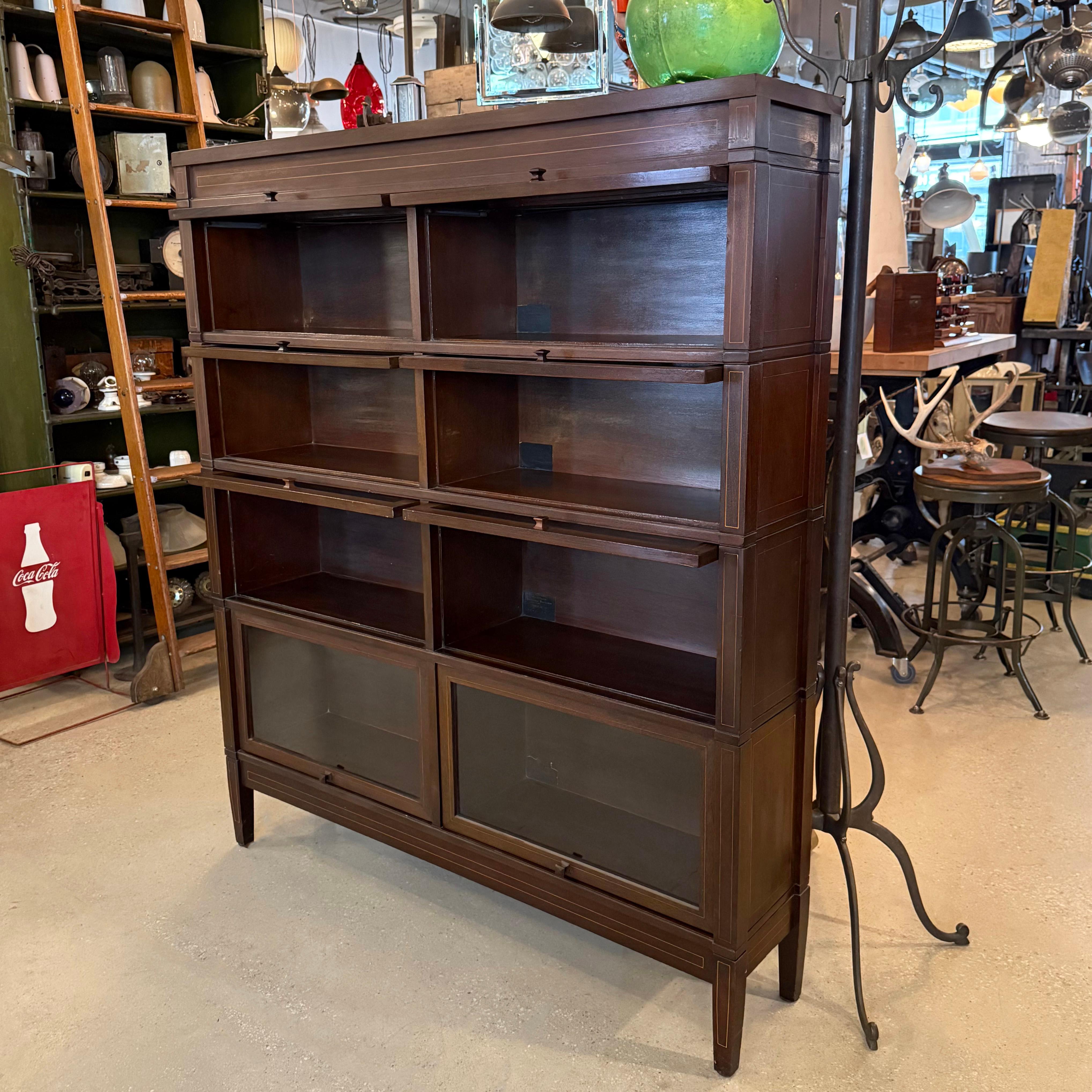Early 20th Century Double-Wide Mission Mahogany Barrister Case In Good Condition For Sale In Brooklyn, NY