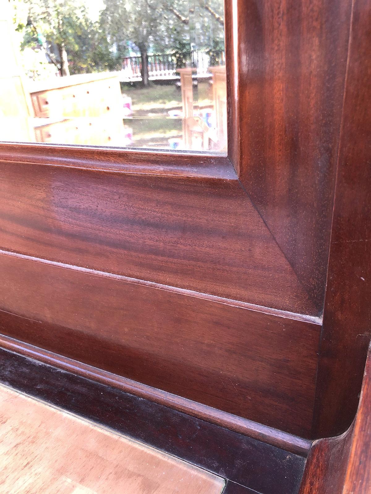 1930's Italian Dresser Drawer in Mahogany and Chestnut, with Mirror Restored 1