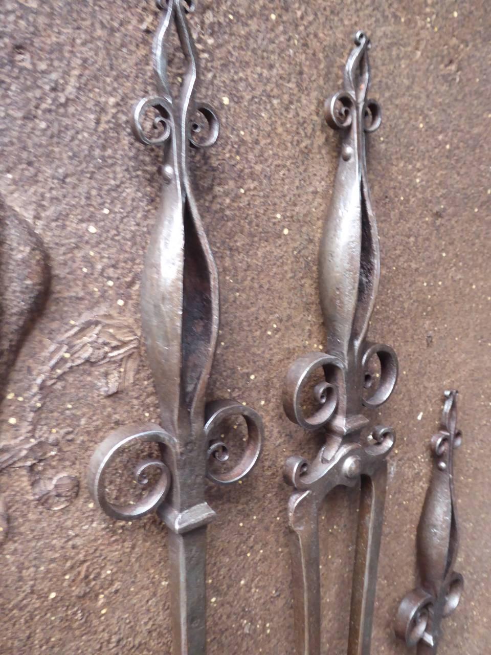 Early 20th Century Dutch Art Nouveau Fireplace Tools or Fire Tools In Good Condition In Amerongen, NL