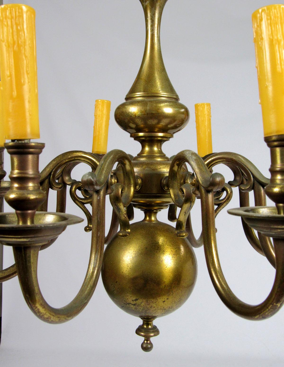 Early 20th Century Dutch Brass Chandelier In Good Condition For Sale In Dallas, TX