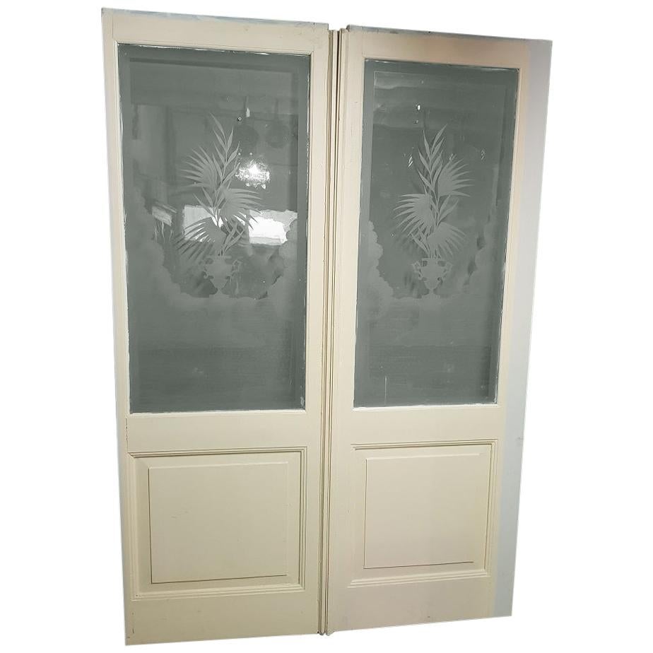 Early 20th Century Dutch Ensuite Doors with Etched Glass Depicting a Garden For Sale